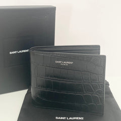Saint Laurent East /West Black Wallet In Crocodile Embossed Leather (RRP £415)