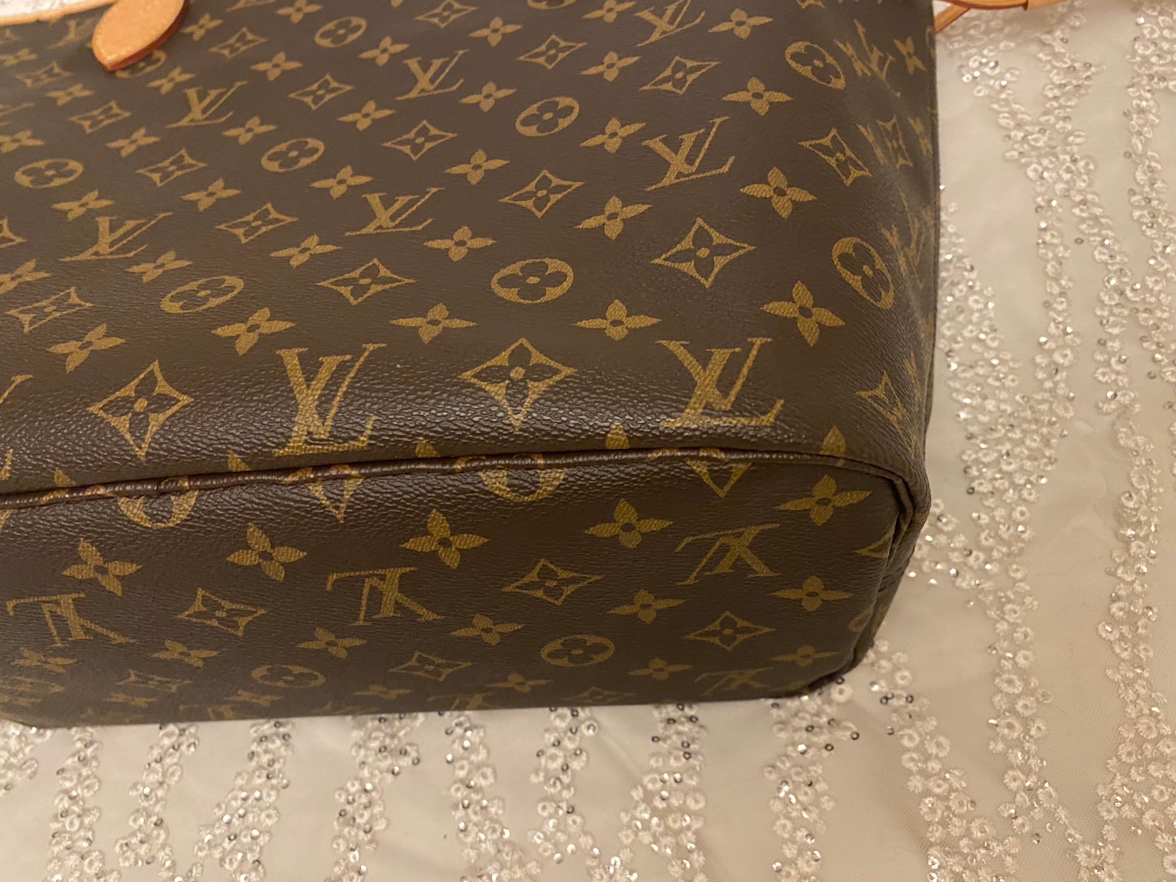 Louis Vuitton Monogram Neverfull MM With Pouch