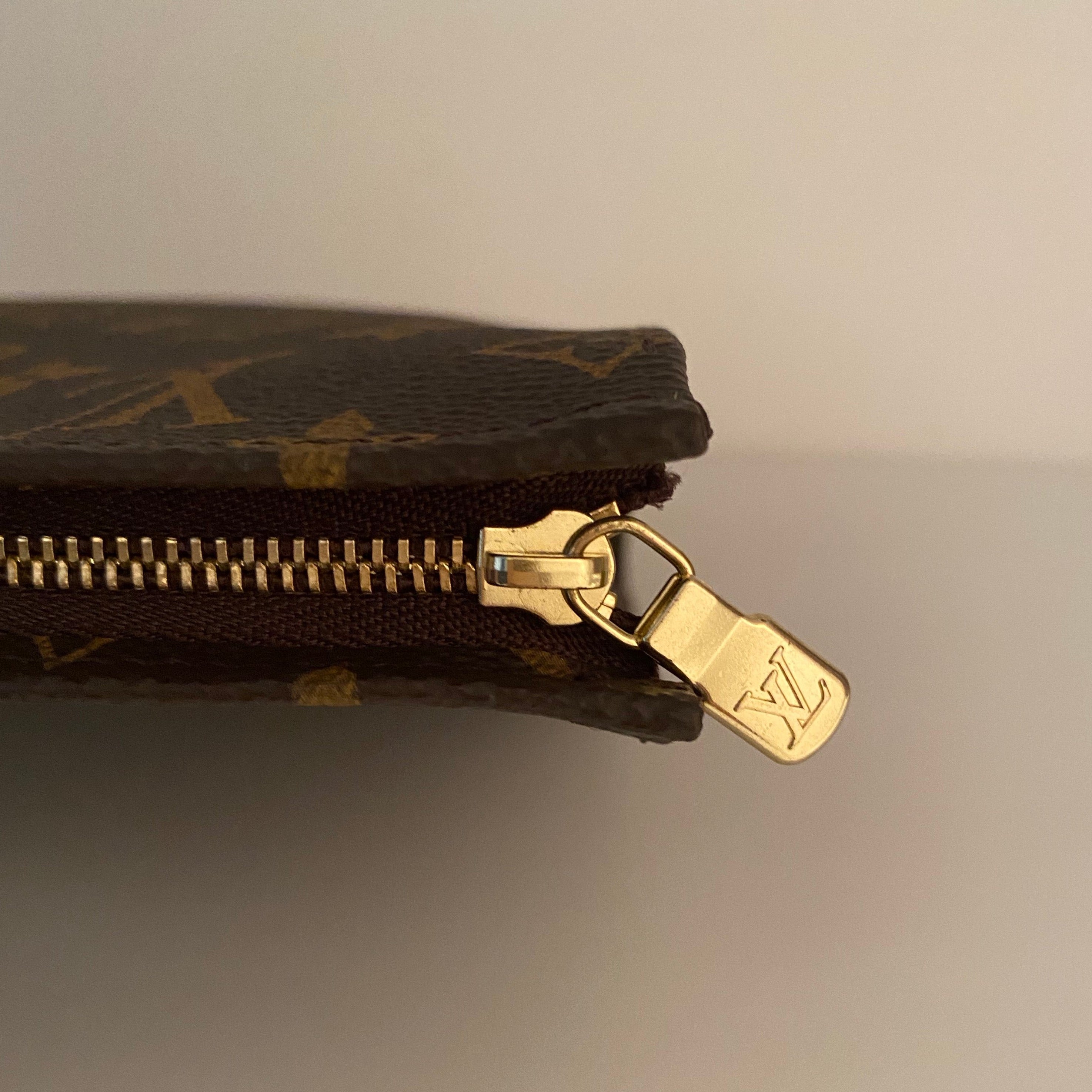 Louis Vuitton Monogram Toiletry 26