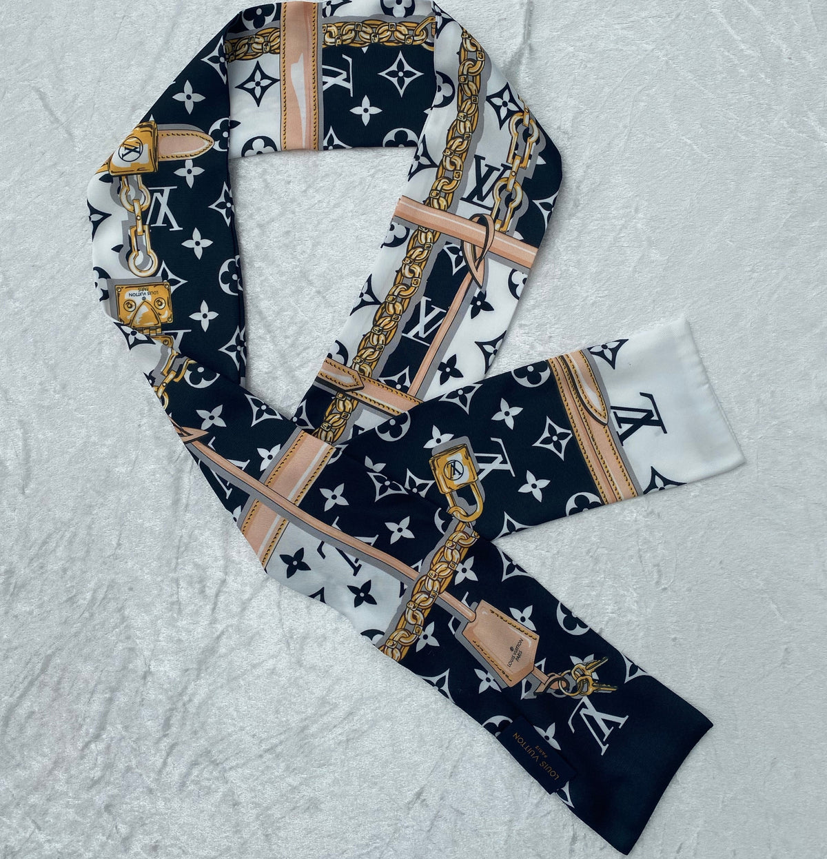 Louis Vuitton Silk Monogram Confidential Bandeau (RRP £190)