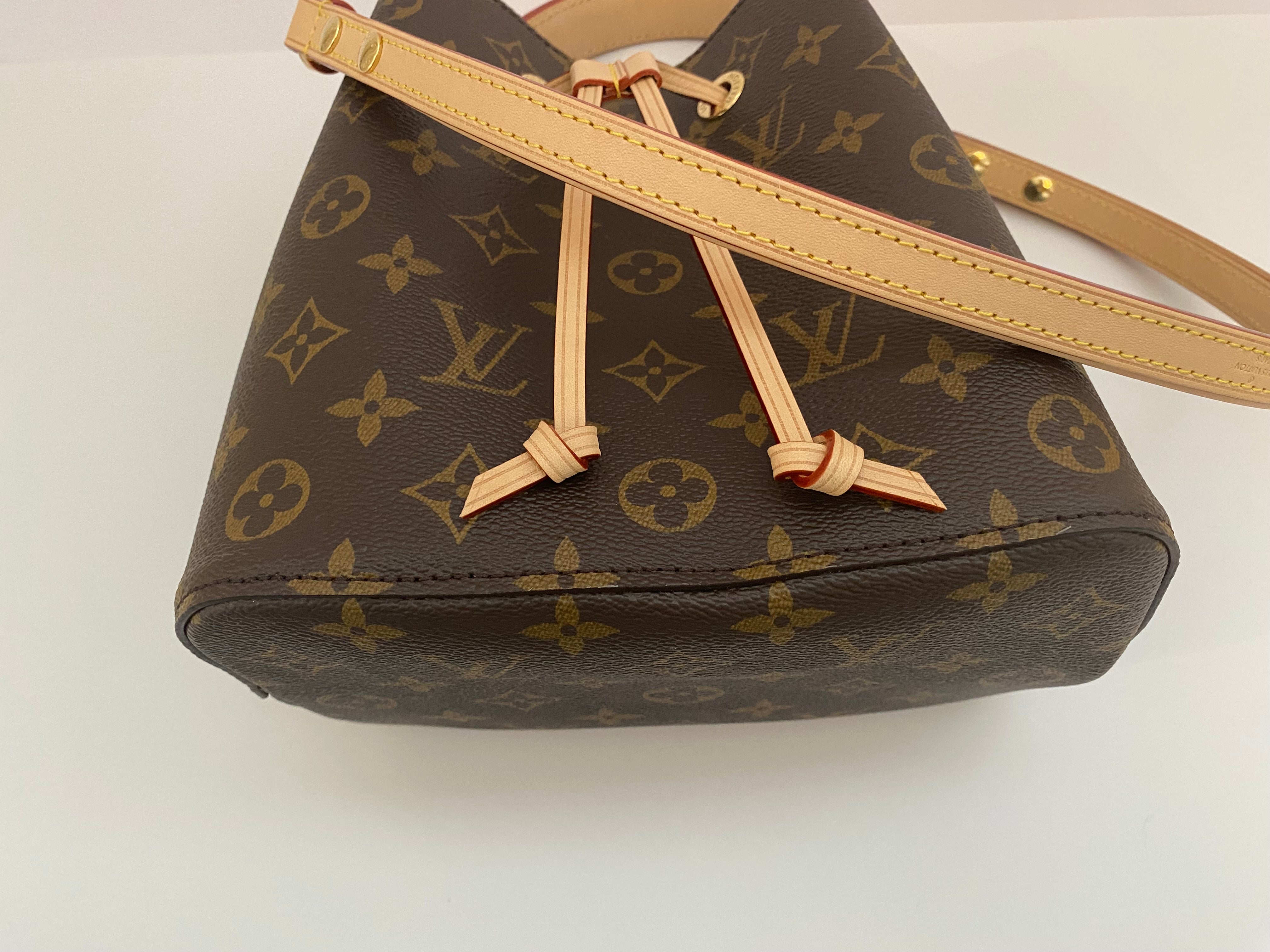 Louis Vuitton Monogram Neo Noe BB (RRP £1510)