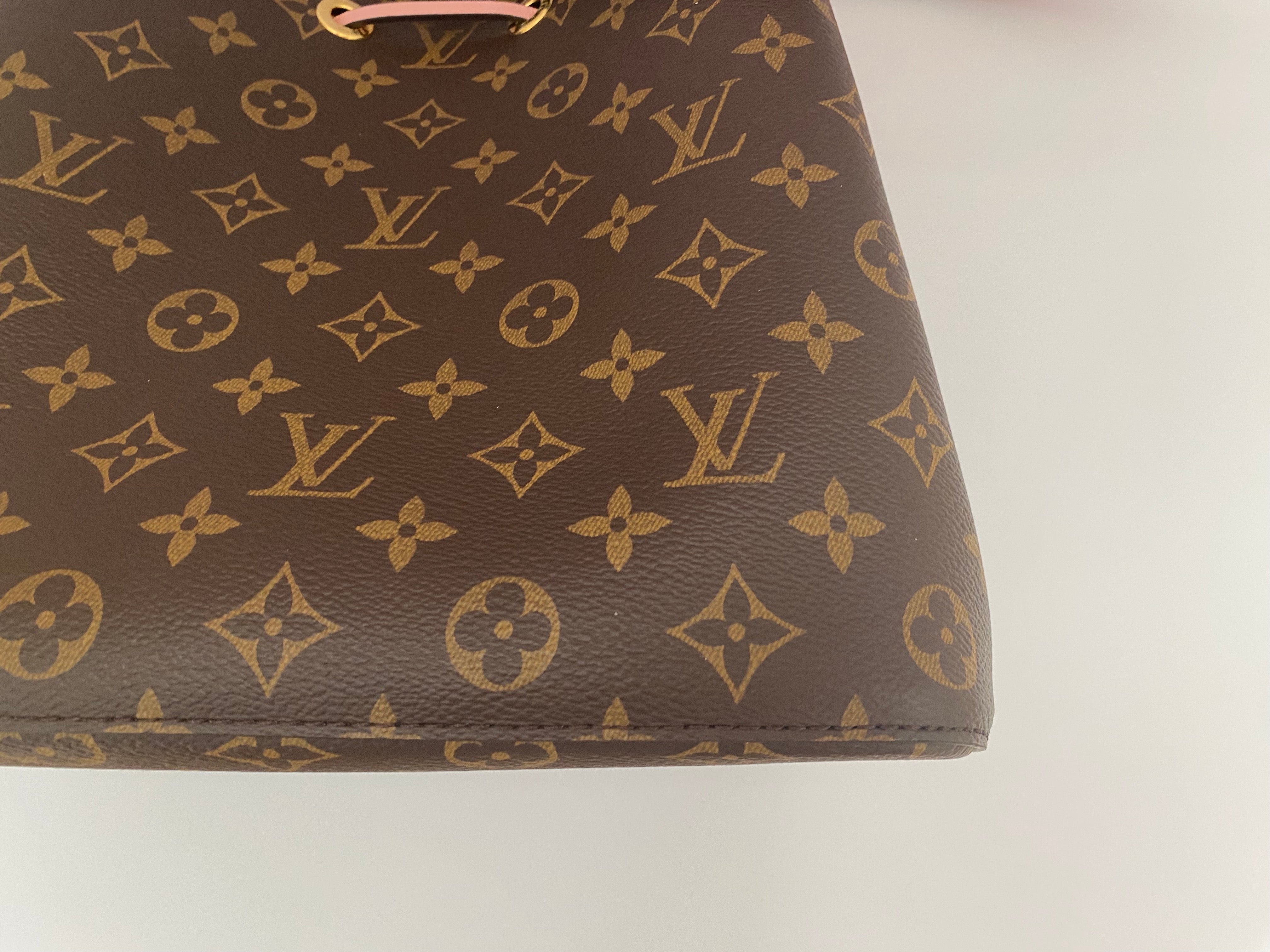 Louis Vuitton NeoNoe In Monogram Canvas (RRP £1610)