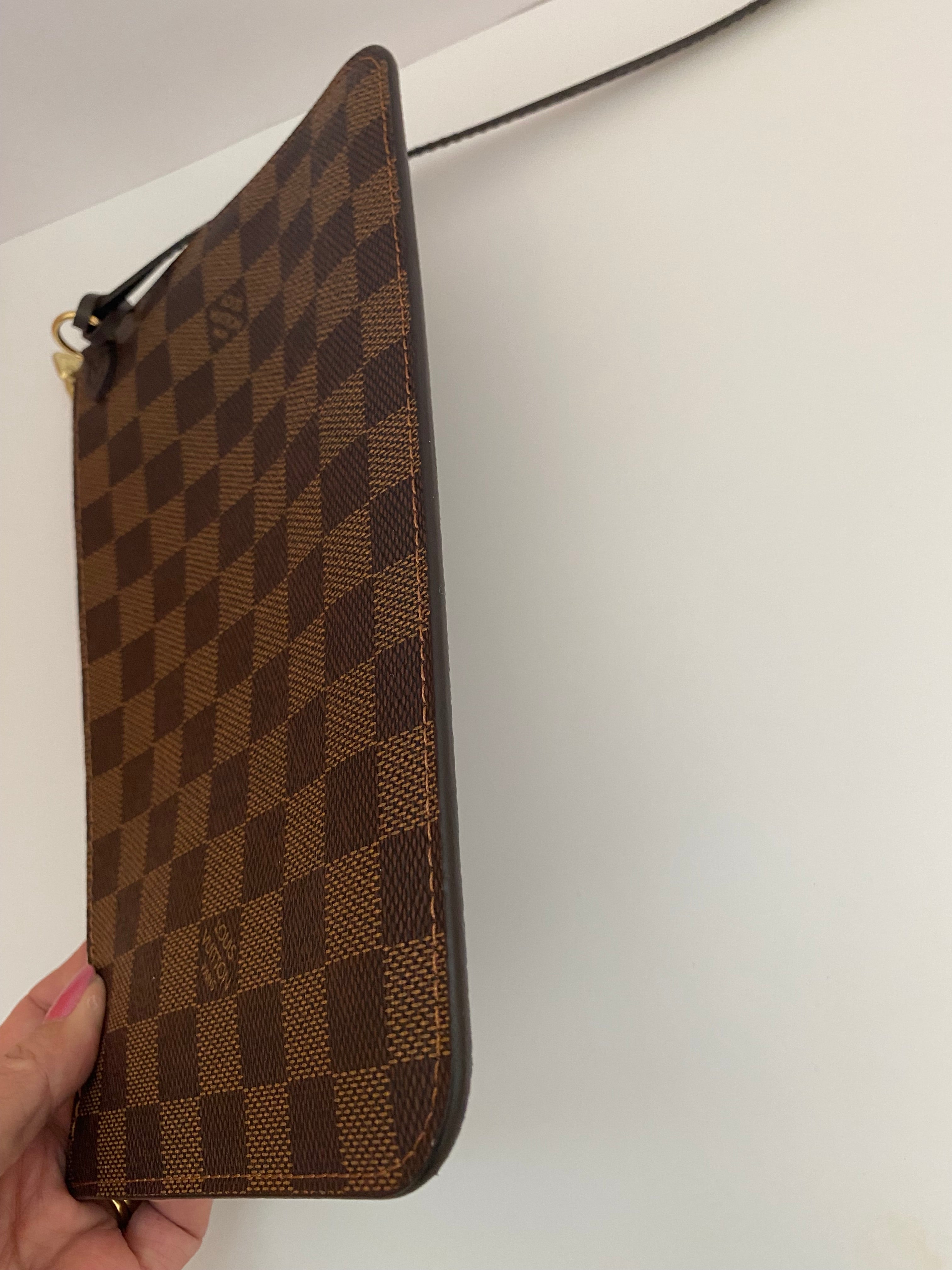 Louis Vuitton Damier Ebene Neverfull MM (RRP £1410)