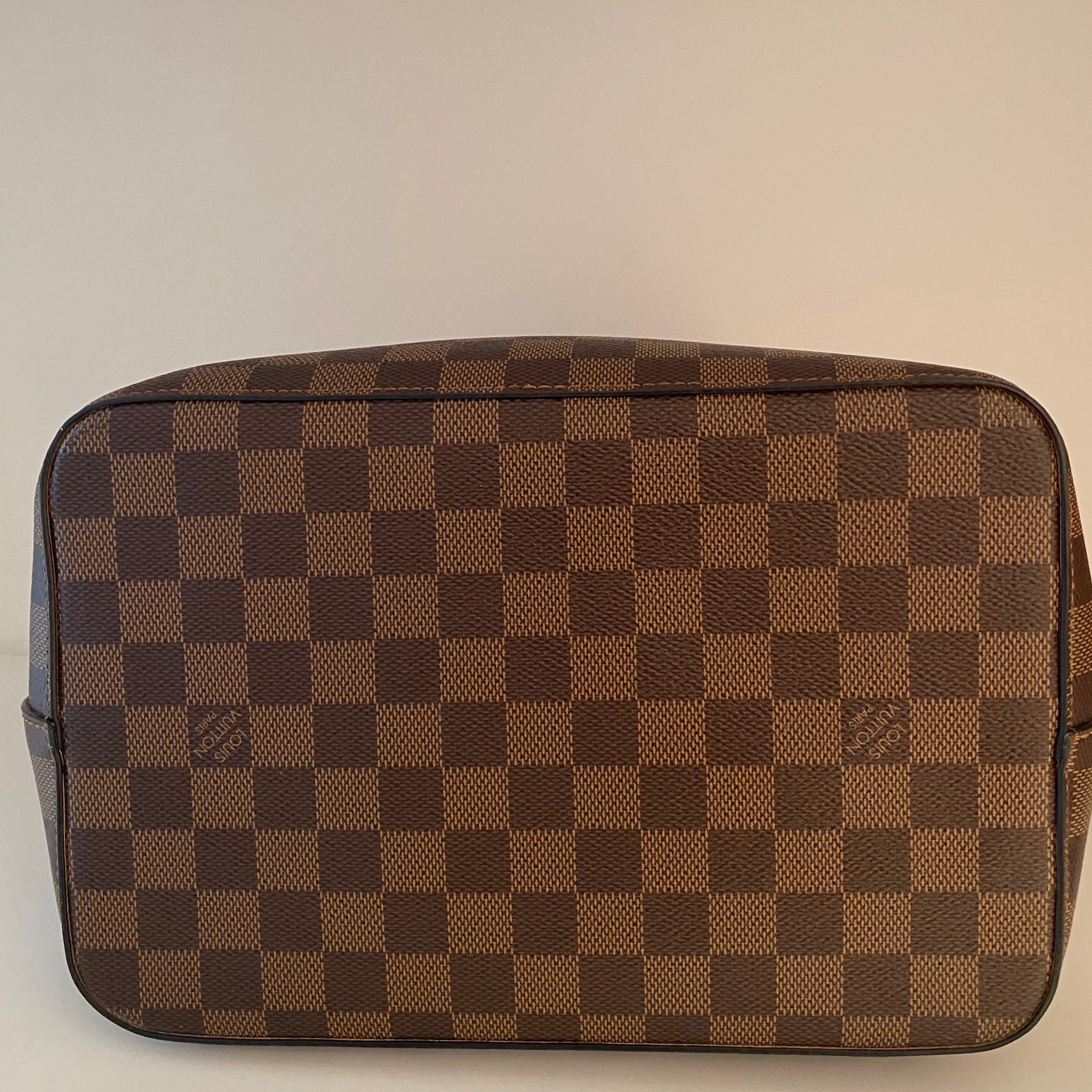 Louis Vuitton Damier Ebene Neo Noe