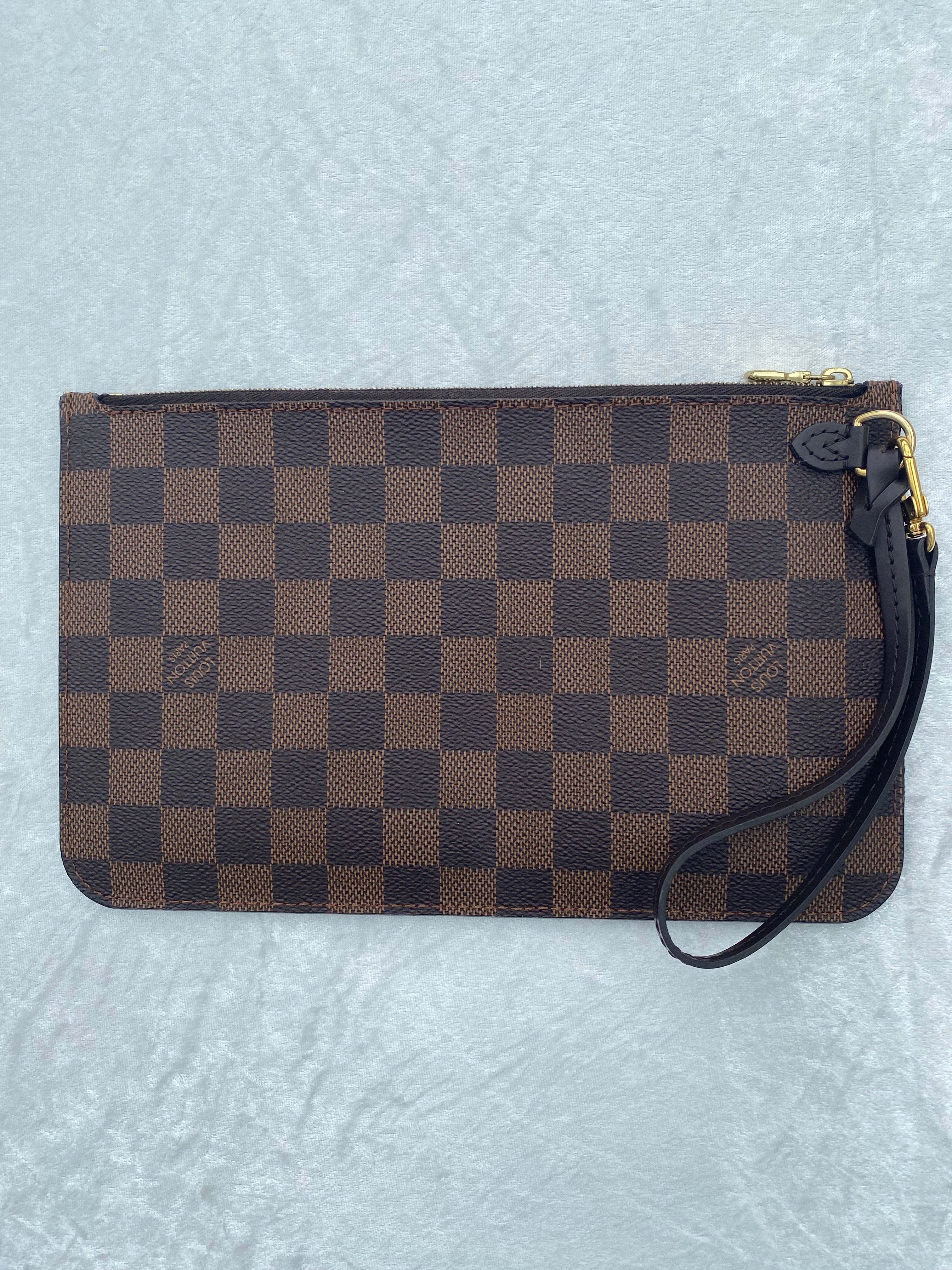 Louis Vuitton Damier Ebene Neverfull Pouch