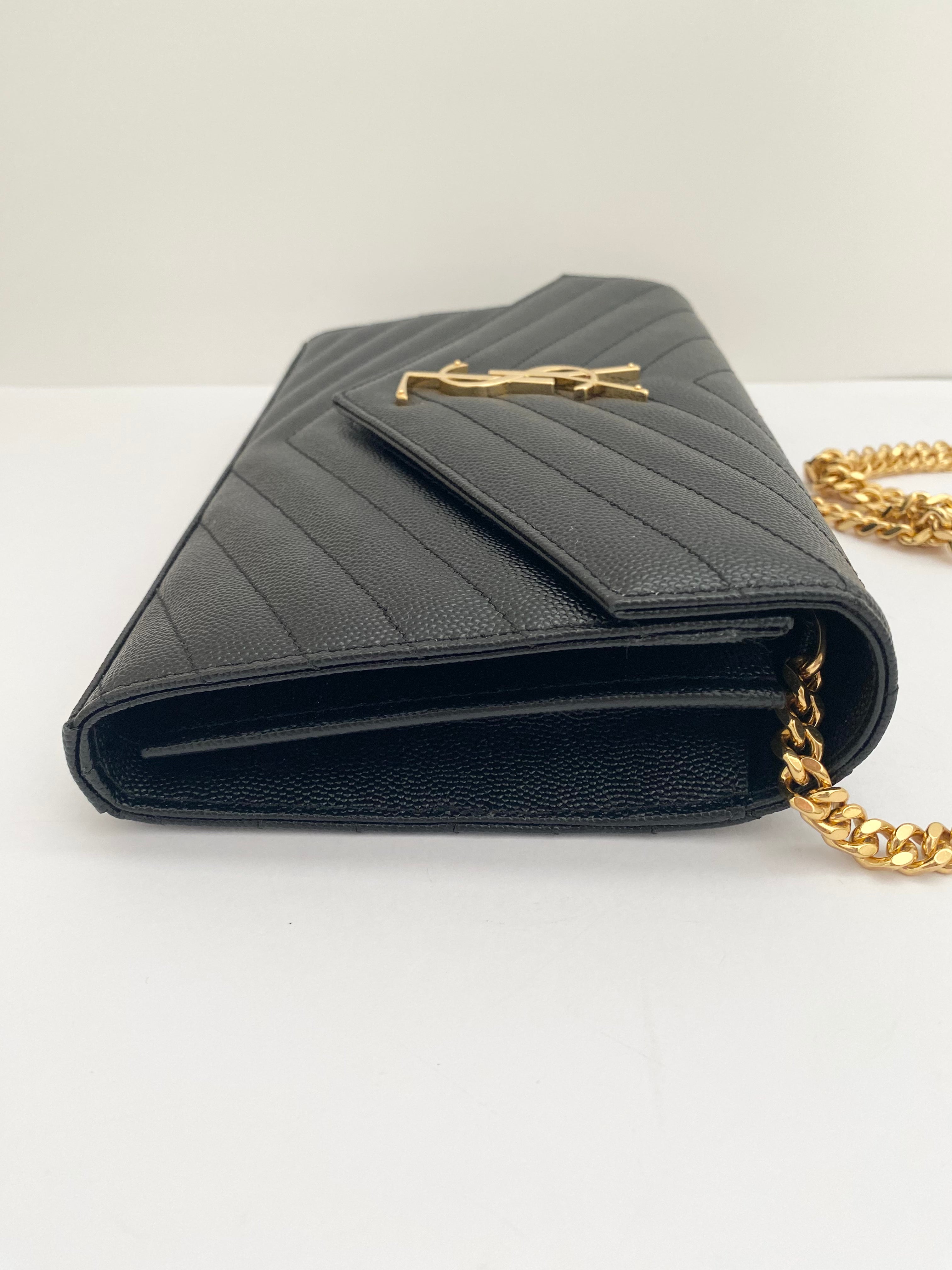 Saint Laurent Classic Large Envelope Chain Wallet With Gold Hardware (RRP £1185)