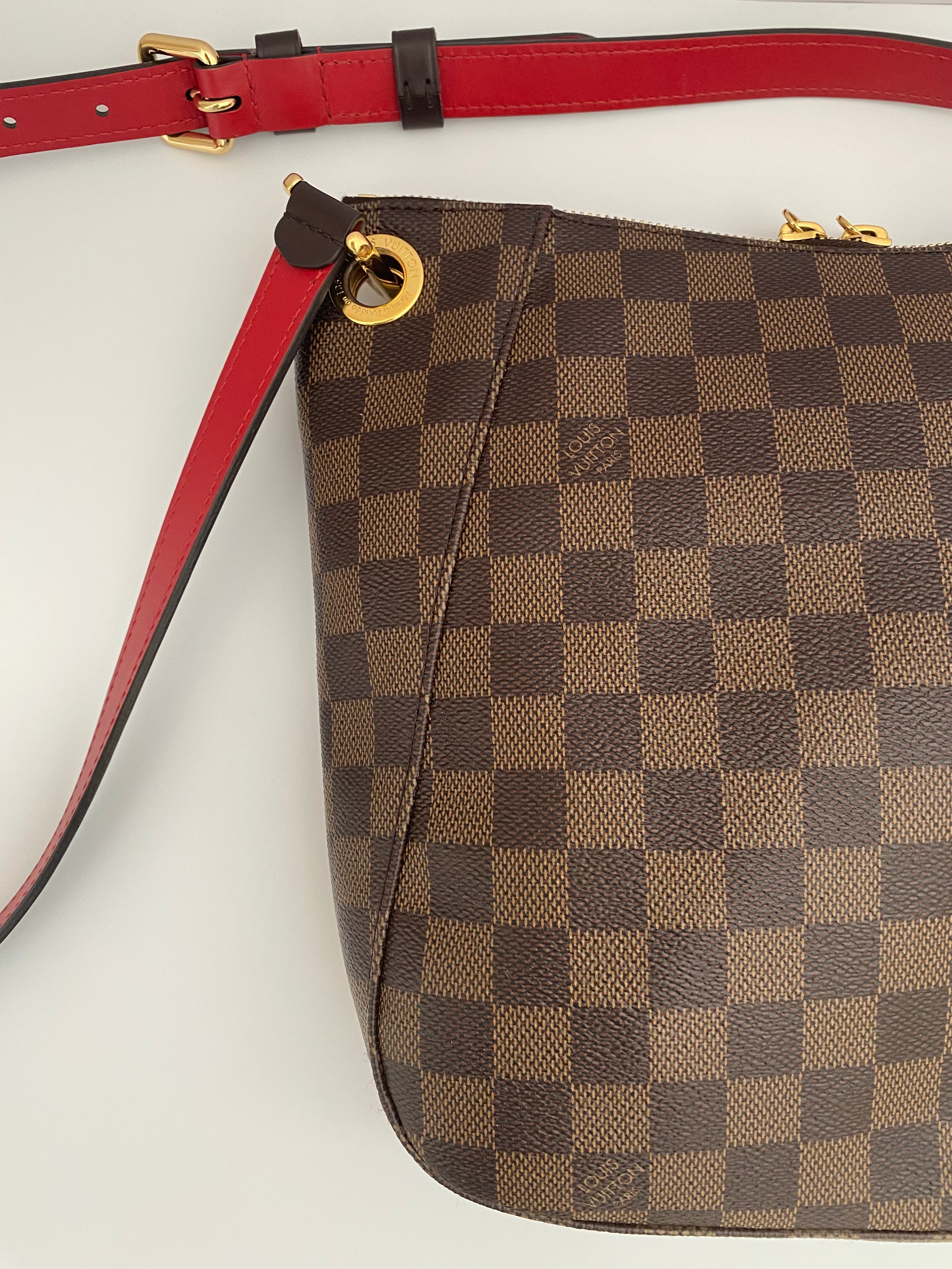 Louis Vuitton South Bank Besace