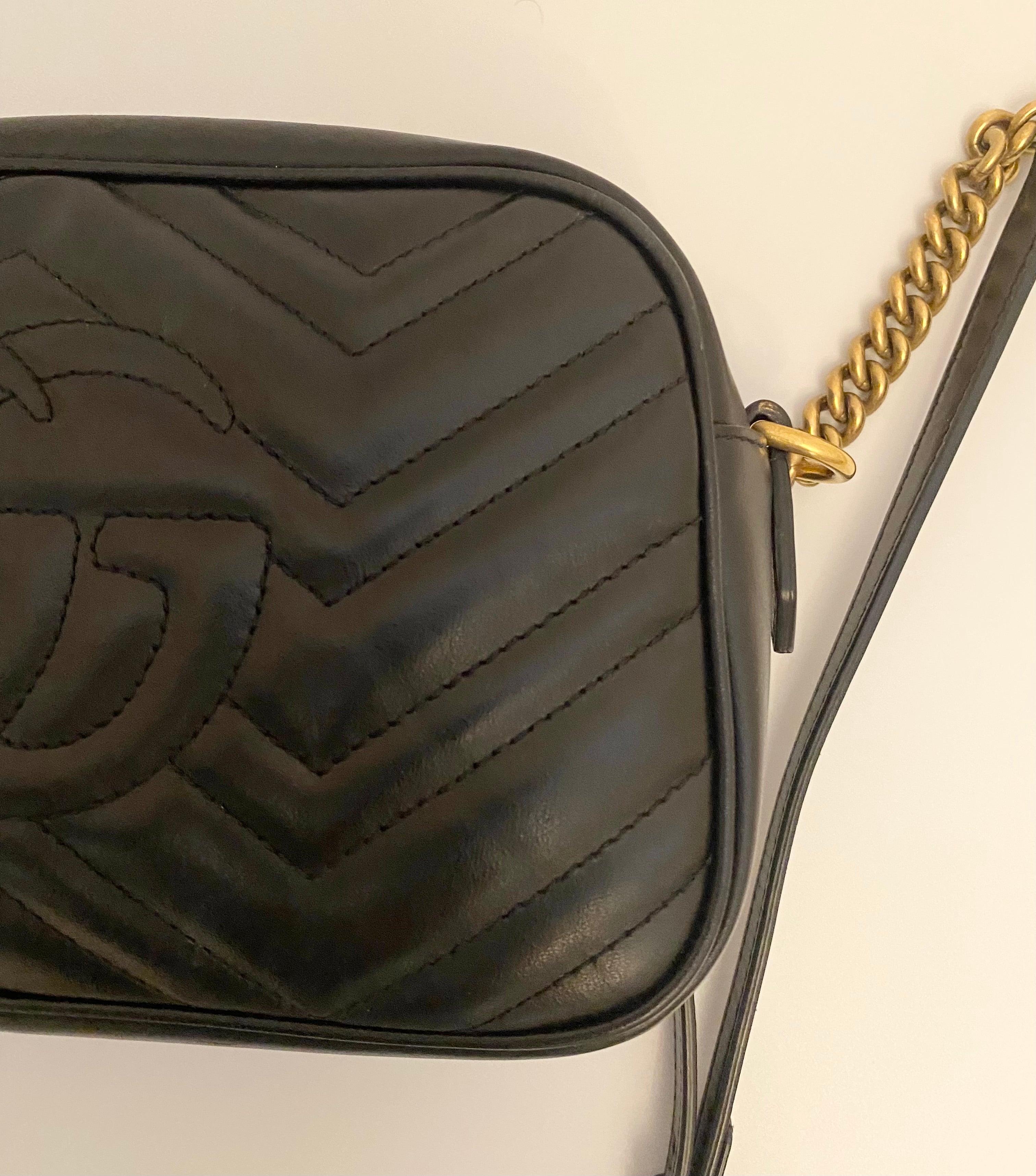 Gucci Black Marmont Small Handbag  (RRP £1340)