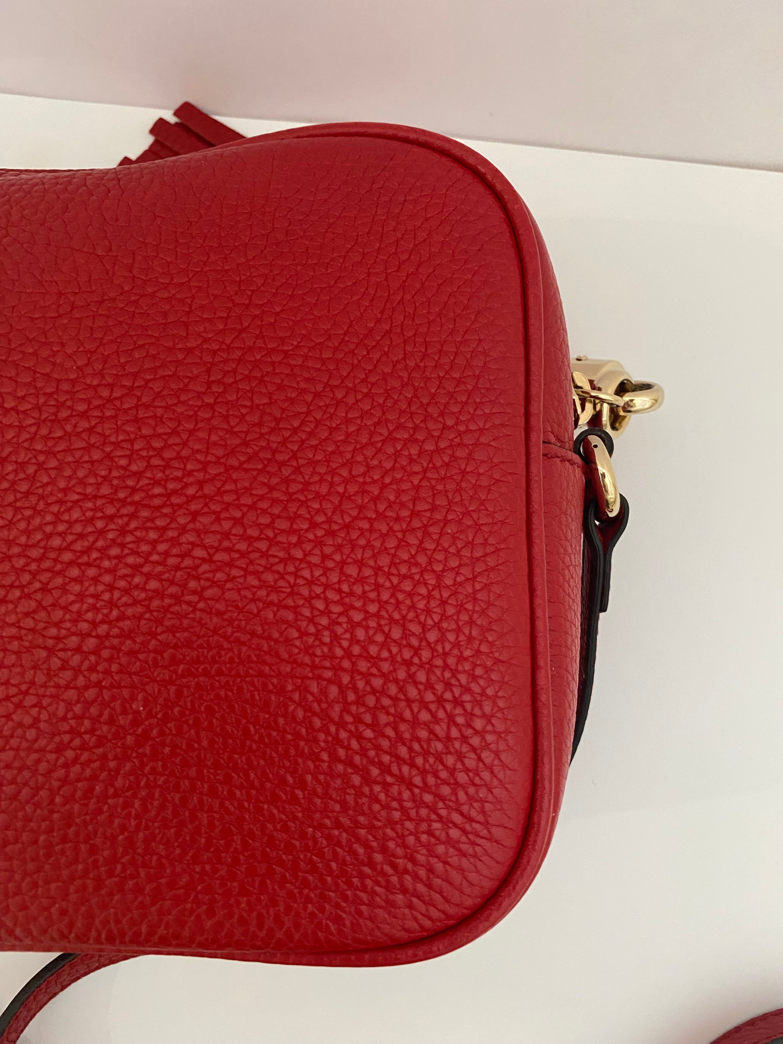 Gucci Soho Disco In Red Pebbled Leather