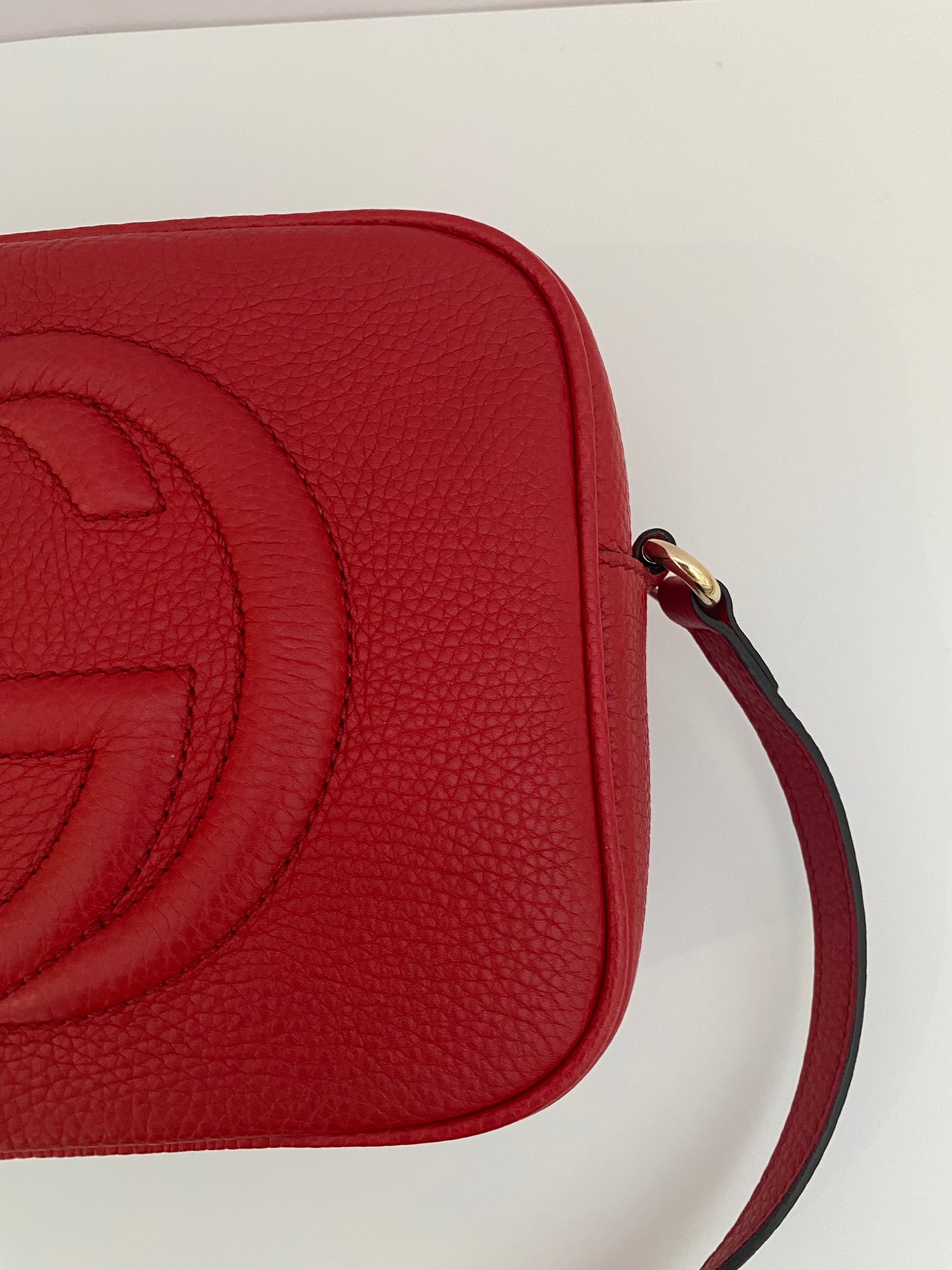 Gucci Soho Disco In Red Pebbled Leather