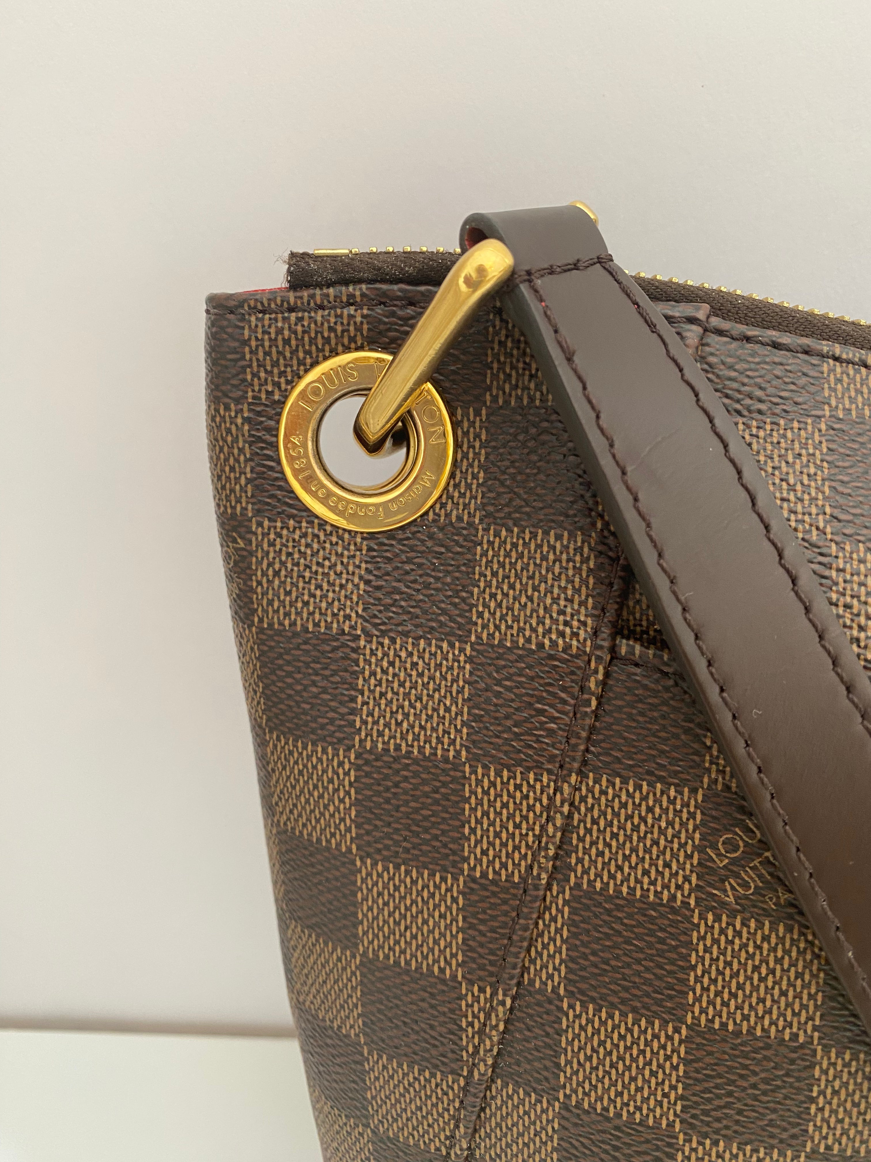 Louis Vuitton South Bank Besace