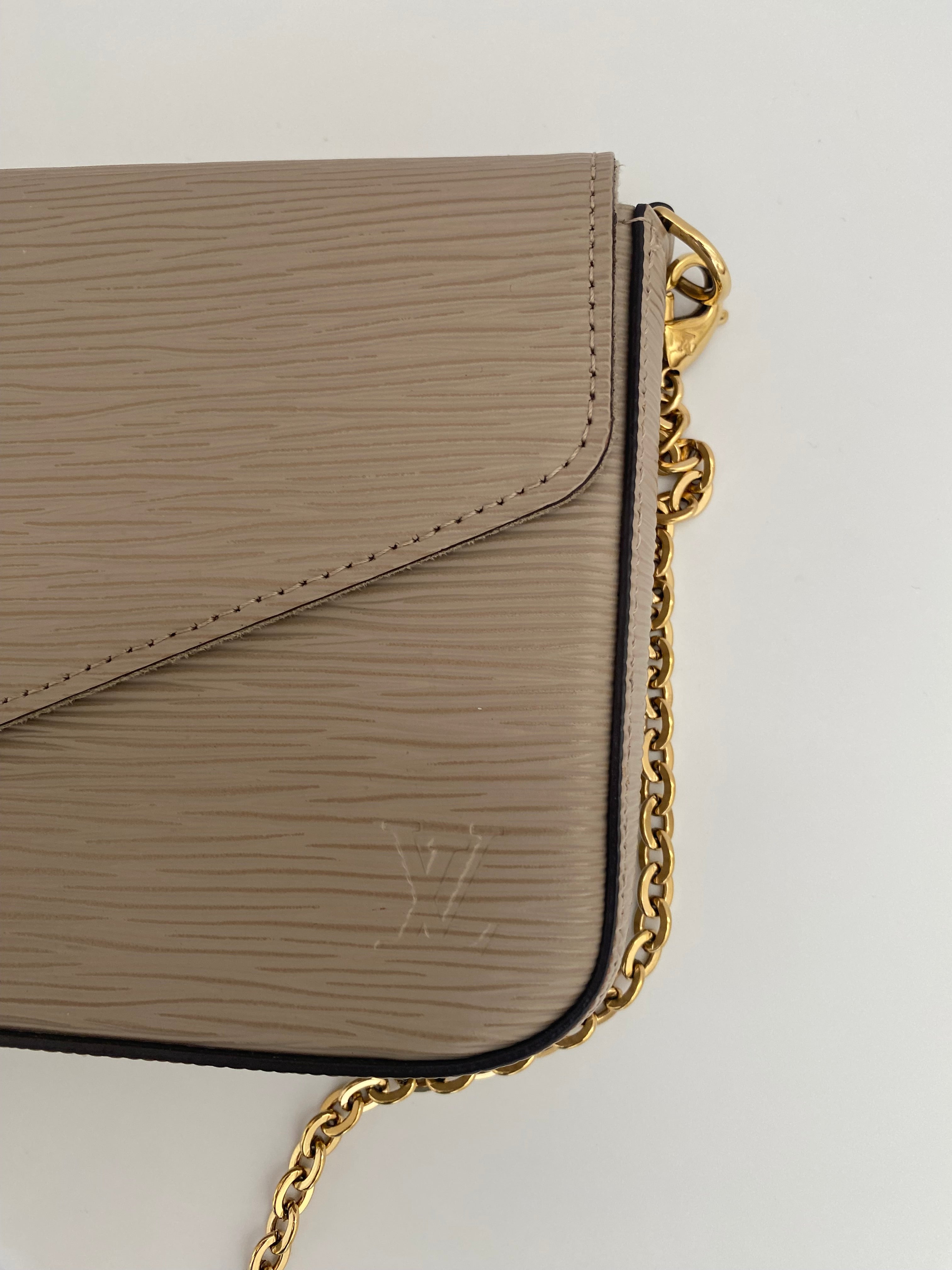 Louis Vuitton Beige Epi Leather Felicie With Gold Hardware.  (RRP £1190)