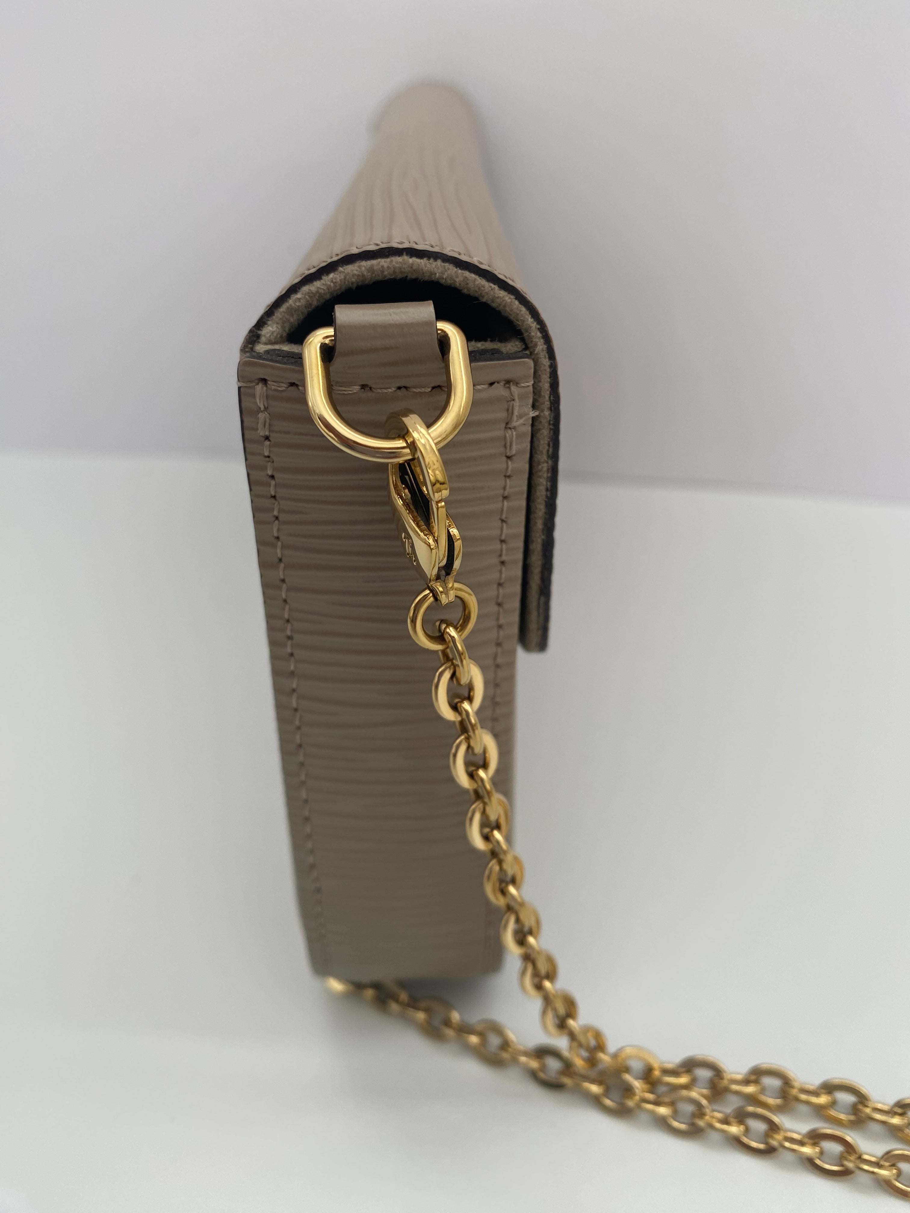 Louis Vuitton Beige Epi Leather Felicie With Gold Hardware.  (RRP £1190)