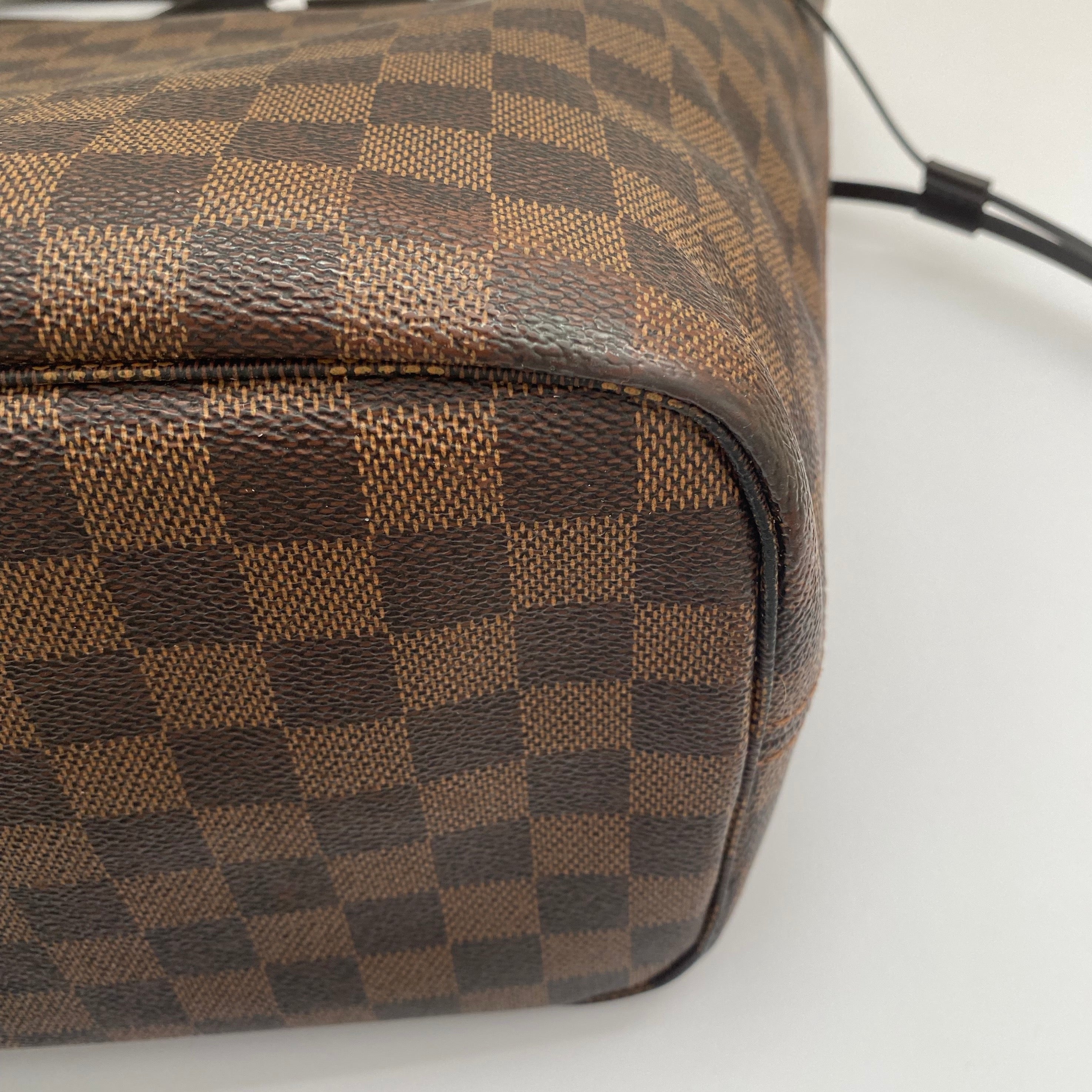 Louis Vuitton Damier Ebene Neverfull MM