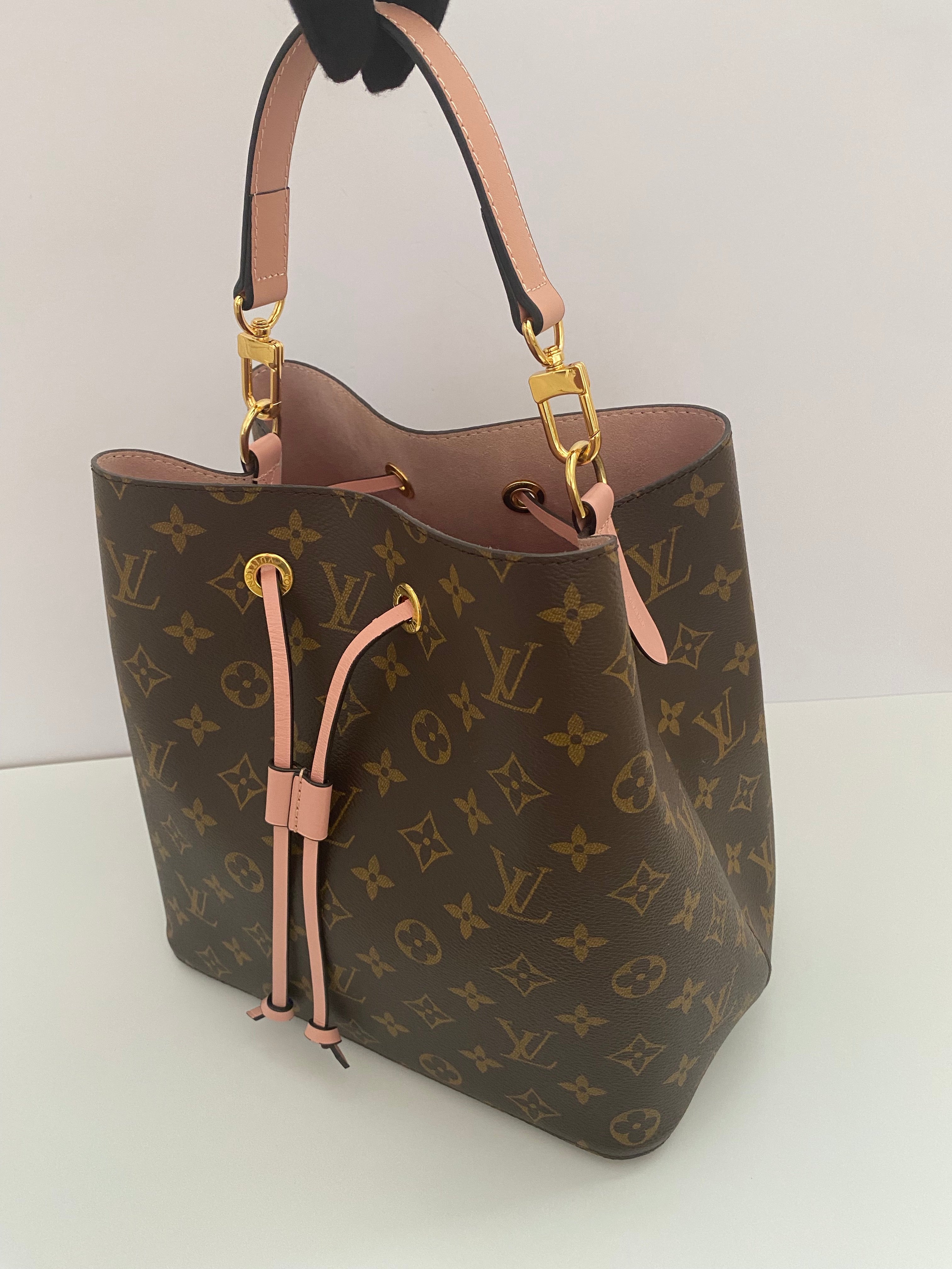 Louis Vuitton NeoNoe In Monogram Canvas (RRP £1610)