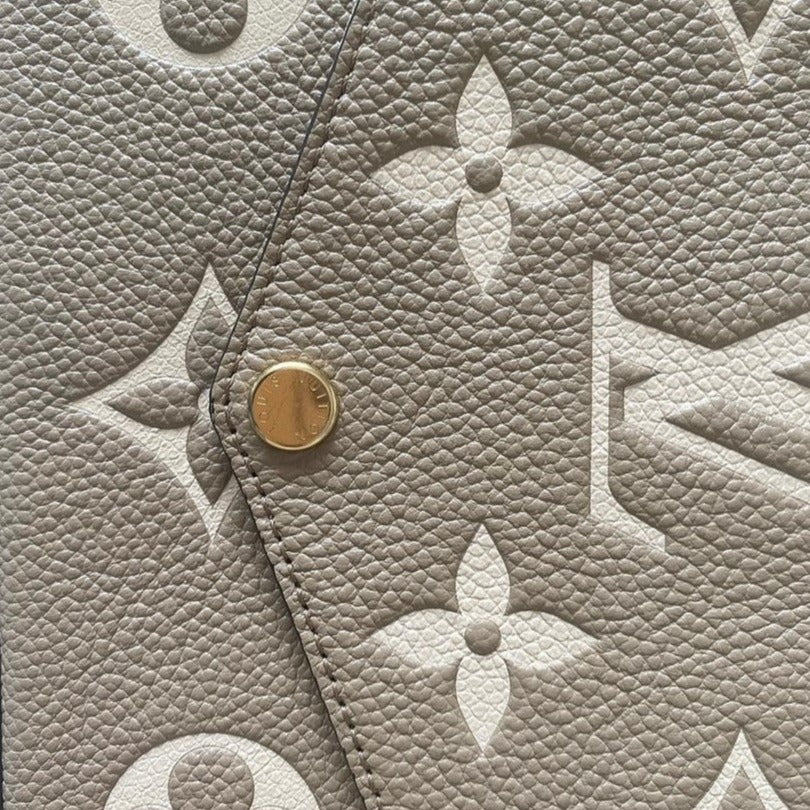 Louis Vuitton Tourterelle/Creme Pochette Felicie