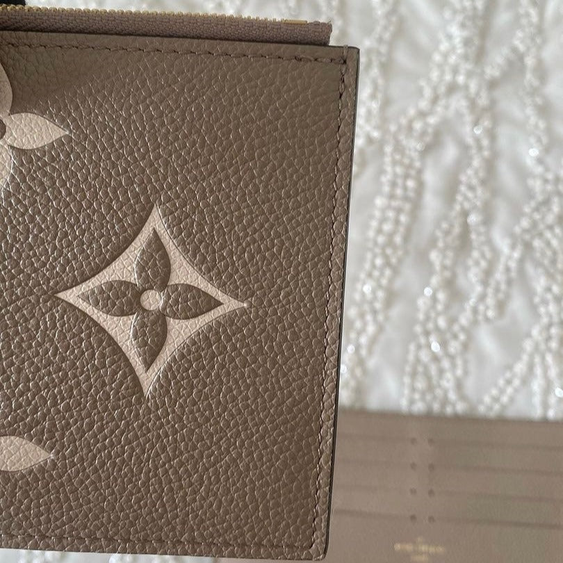 Louis Vuitton Tourterelle/Creme Pochette Felicie