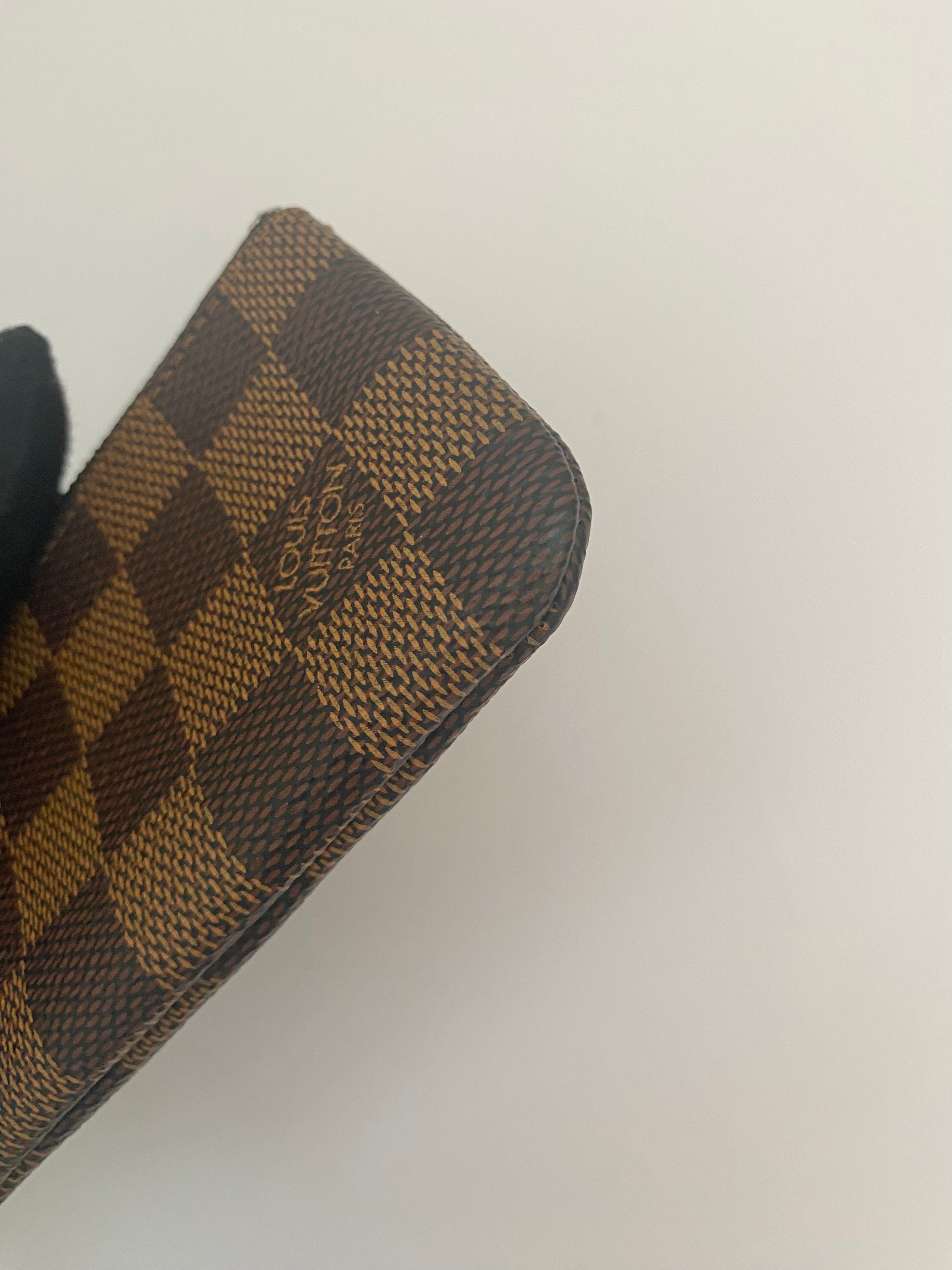 Louis Vuitton Damier Ebene Key Pouch