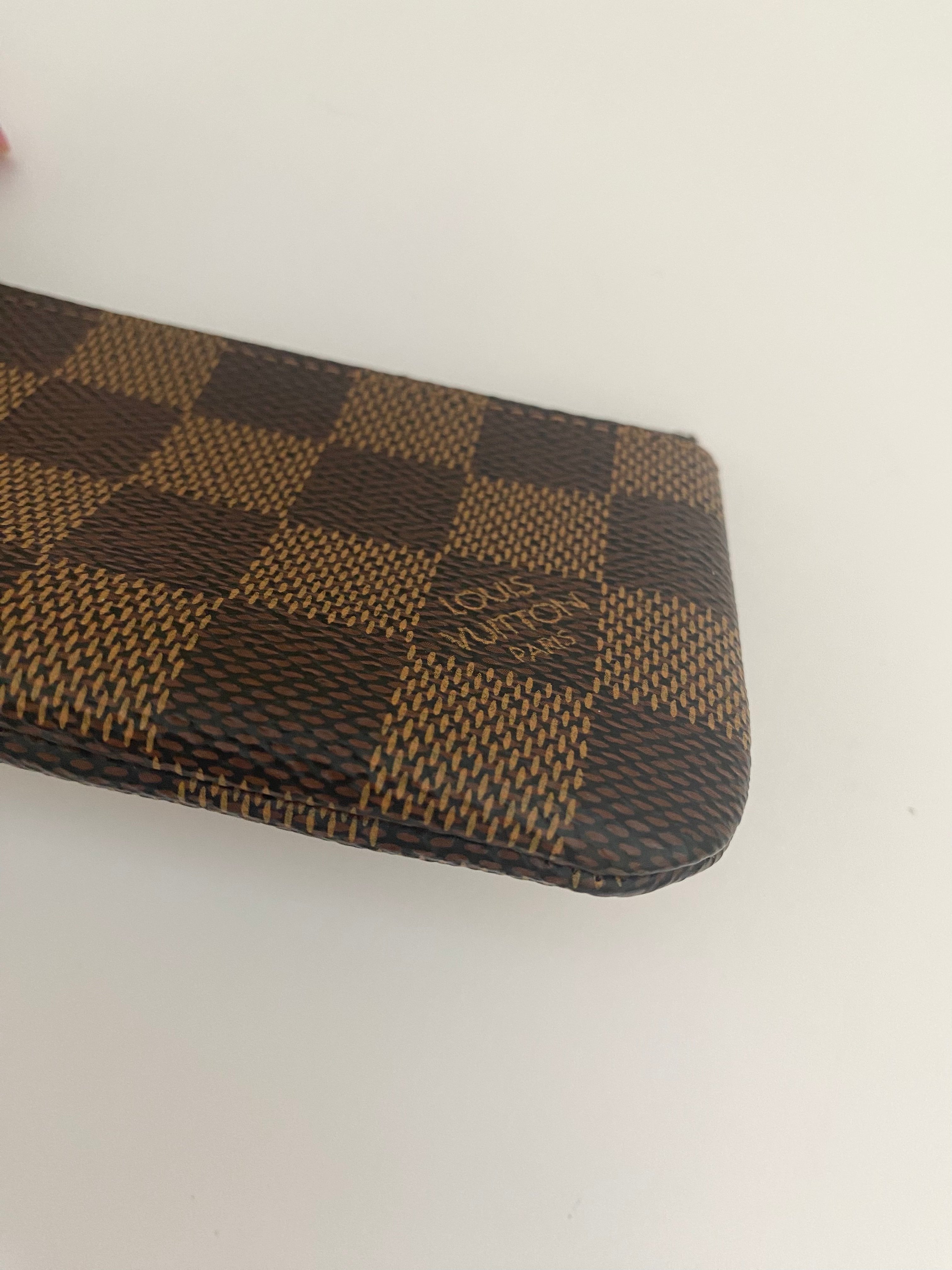 Louis Vuitton Damier Ebene Key Pouch