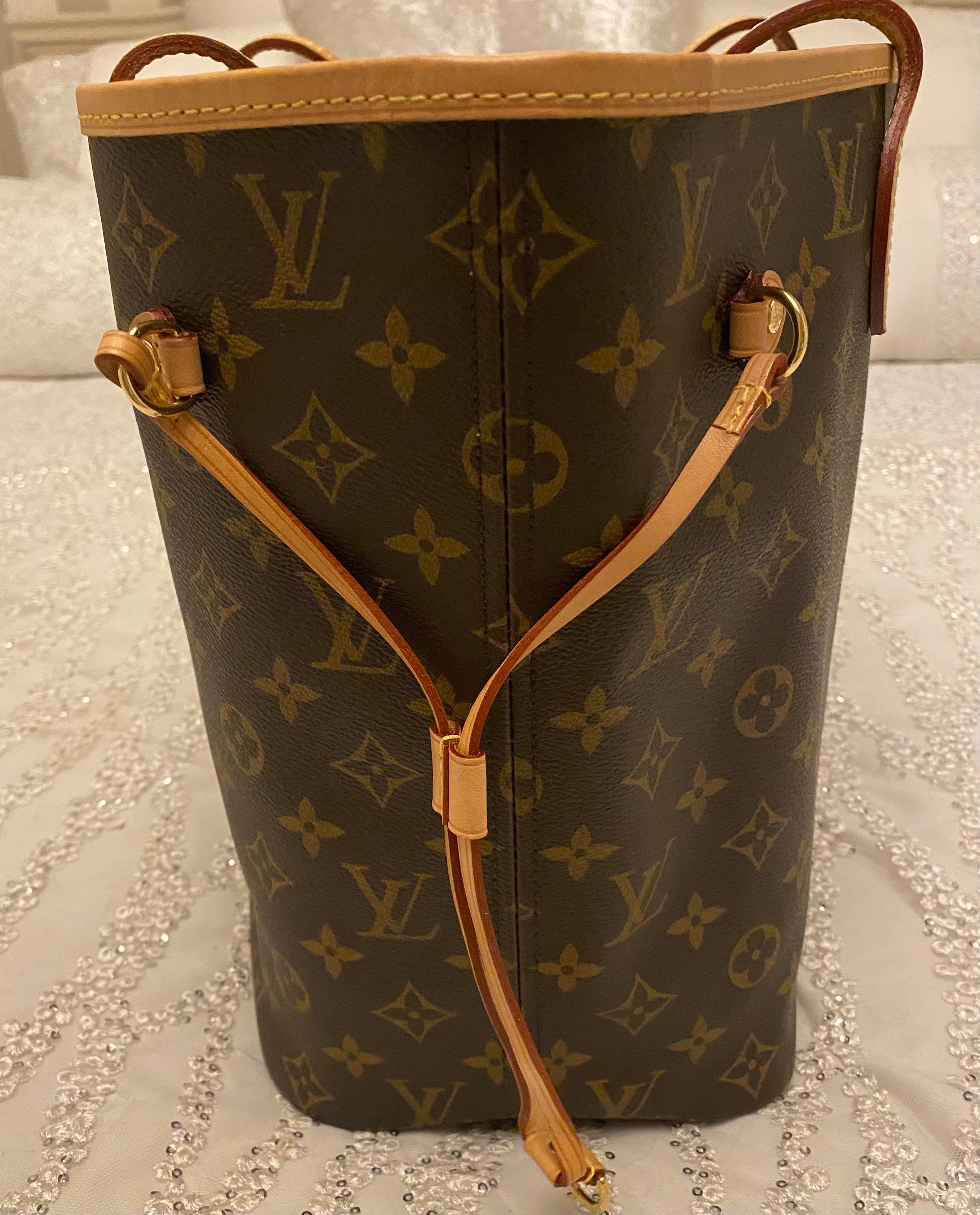 Louis Vuitton Monogram Neverfull MM With Pouch