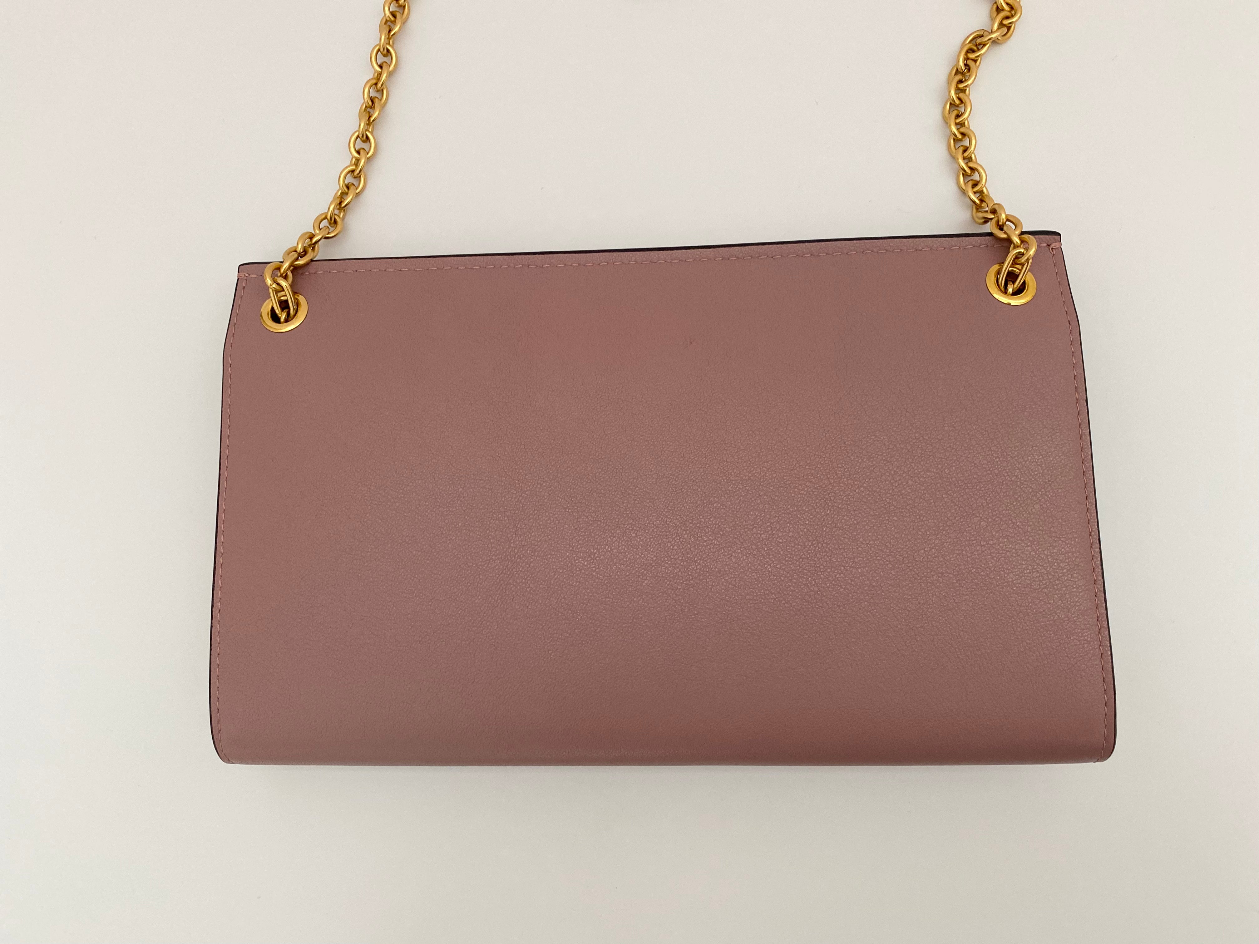 Mulberry Pink Amberly Pouch In Micro Classic Grain Leather