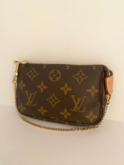 Louis Vuitton Mini Pochette In Monogram Canvas (RRP £530.00)