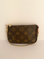 Louis Vuitton Mini Pochette In Monogram Canvas (RRP £530.00)