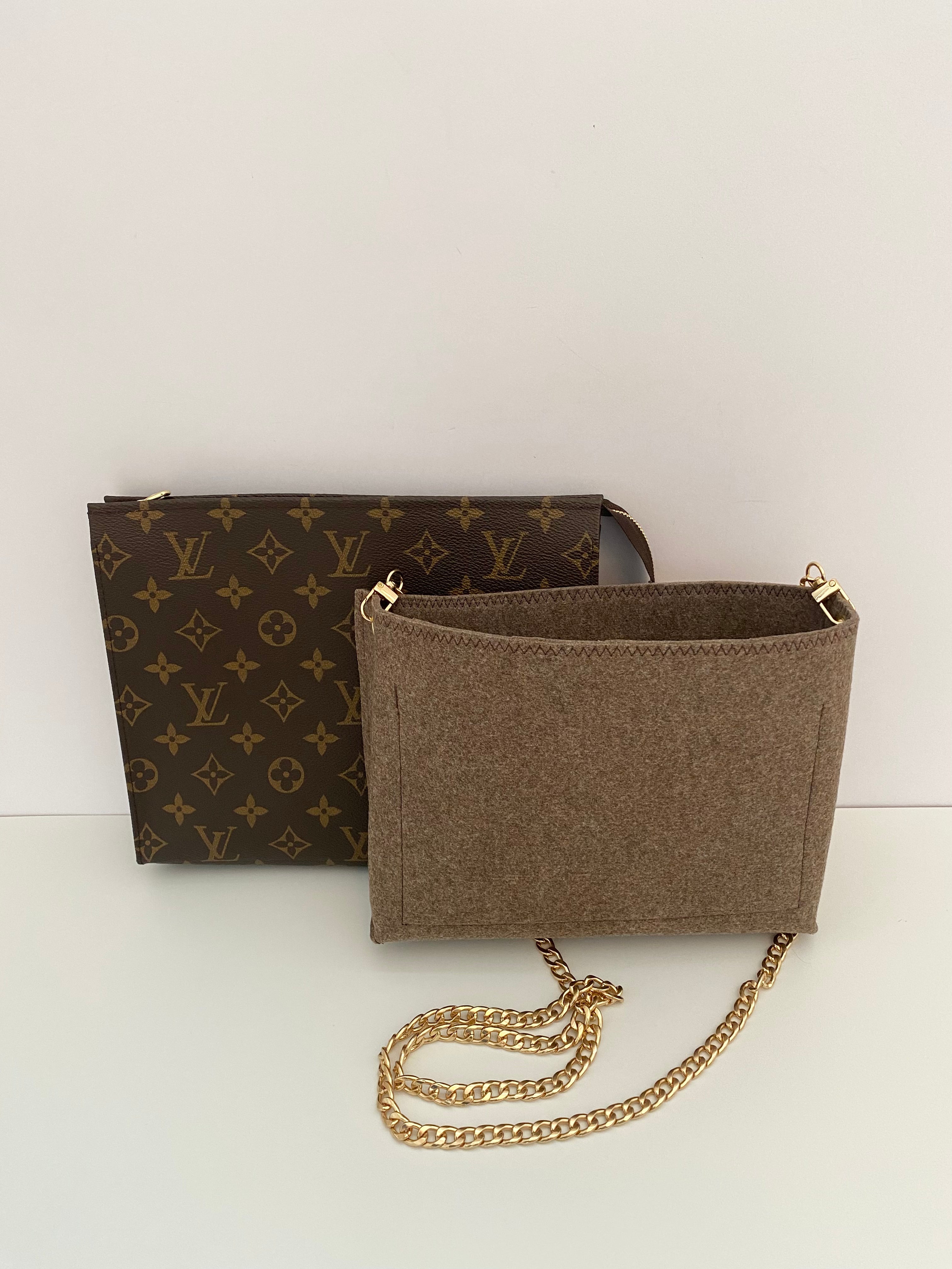 Louis Vuitton Toiletry Pouch 26 (RRP £780)