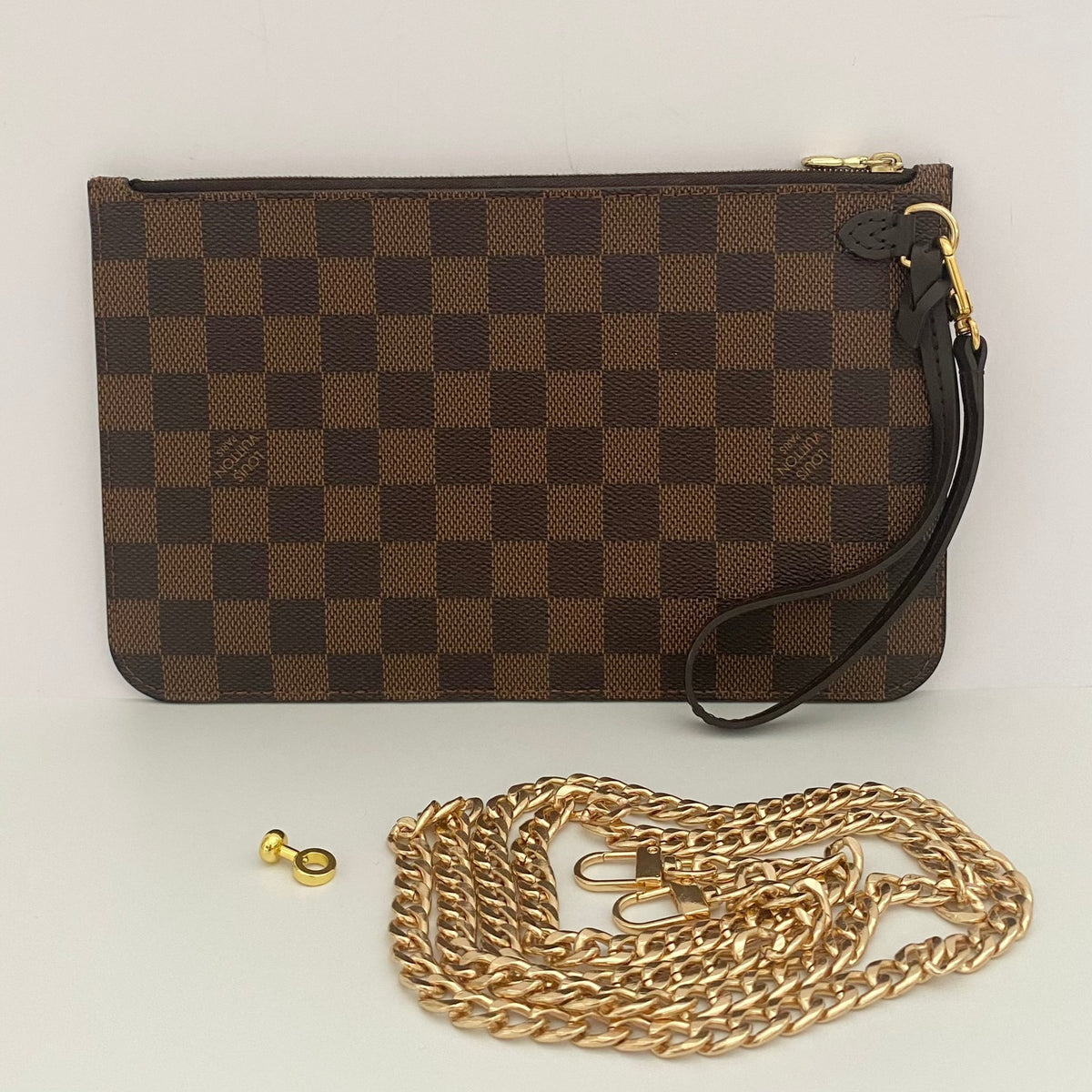 Louis Vuitton Damier Ebene Neverfull Pouch