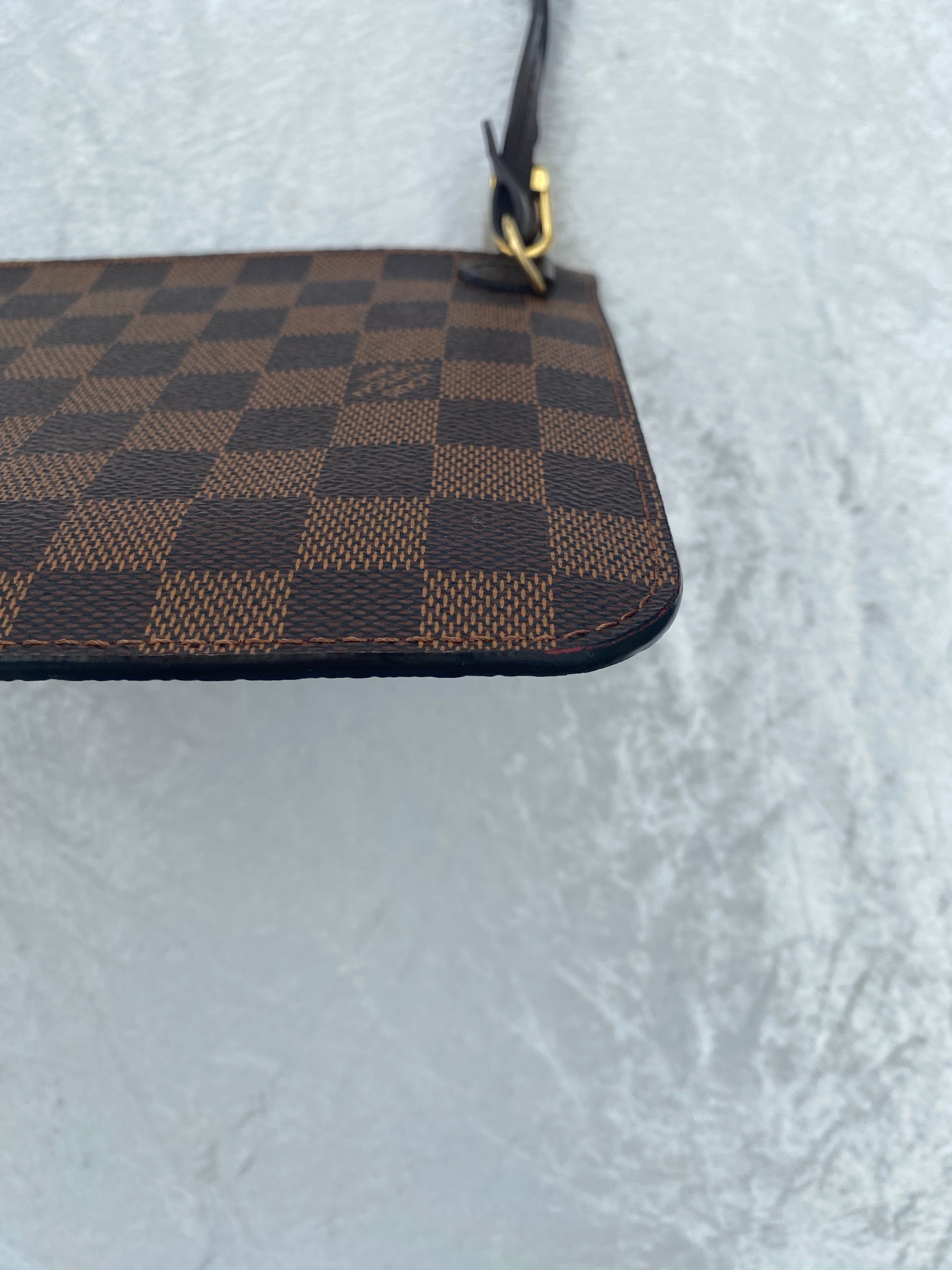 Louis Vuitton Damier Ebene Neverfull Pouch