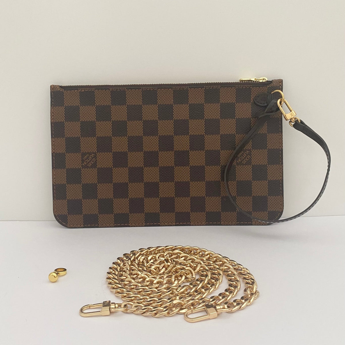 Louis Vuitton Damier Ebene Neverfull Pouch