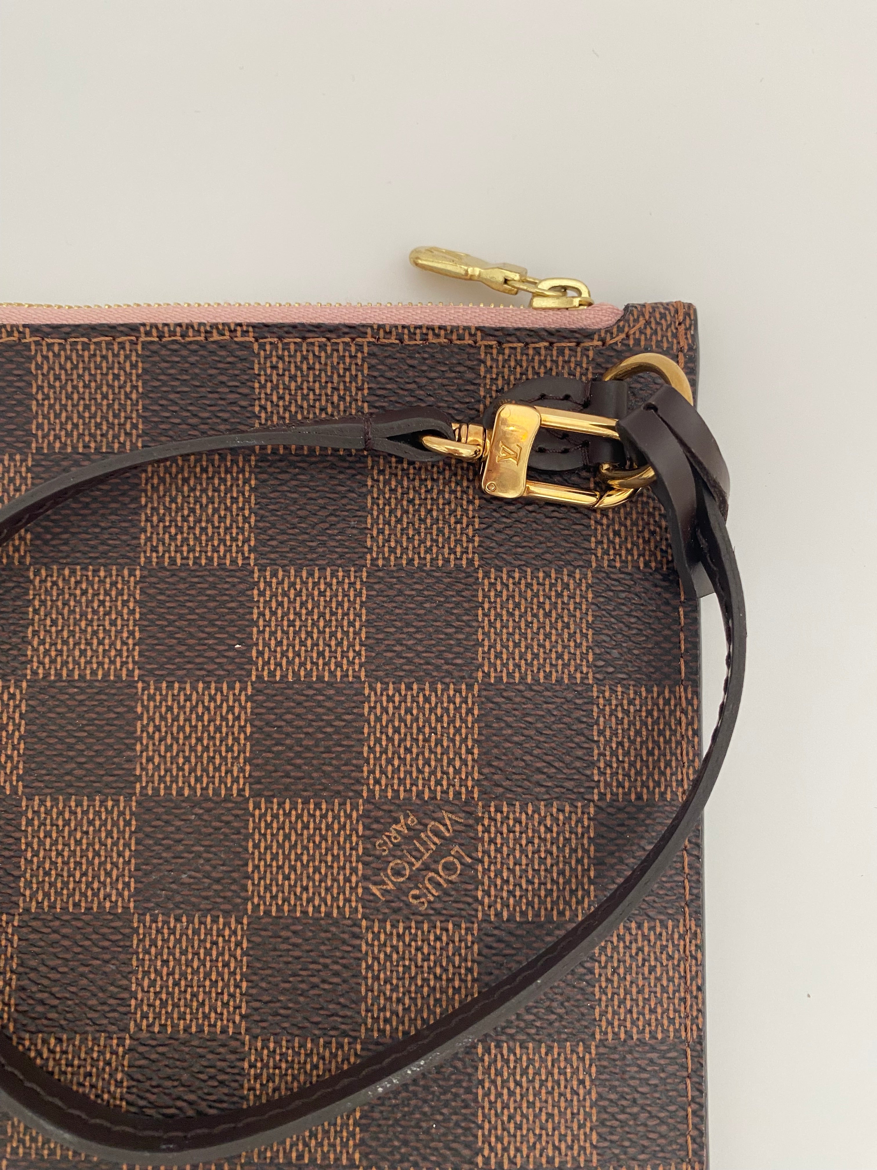 Louis Vuitton Damier Ebene Neverfull Pouch