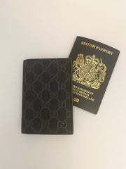 Gucci GG Supreme Canvas Passport Holder (RRP £265)