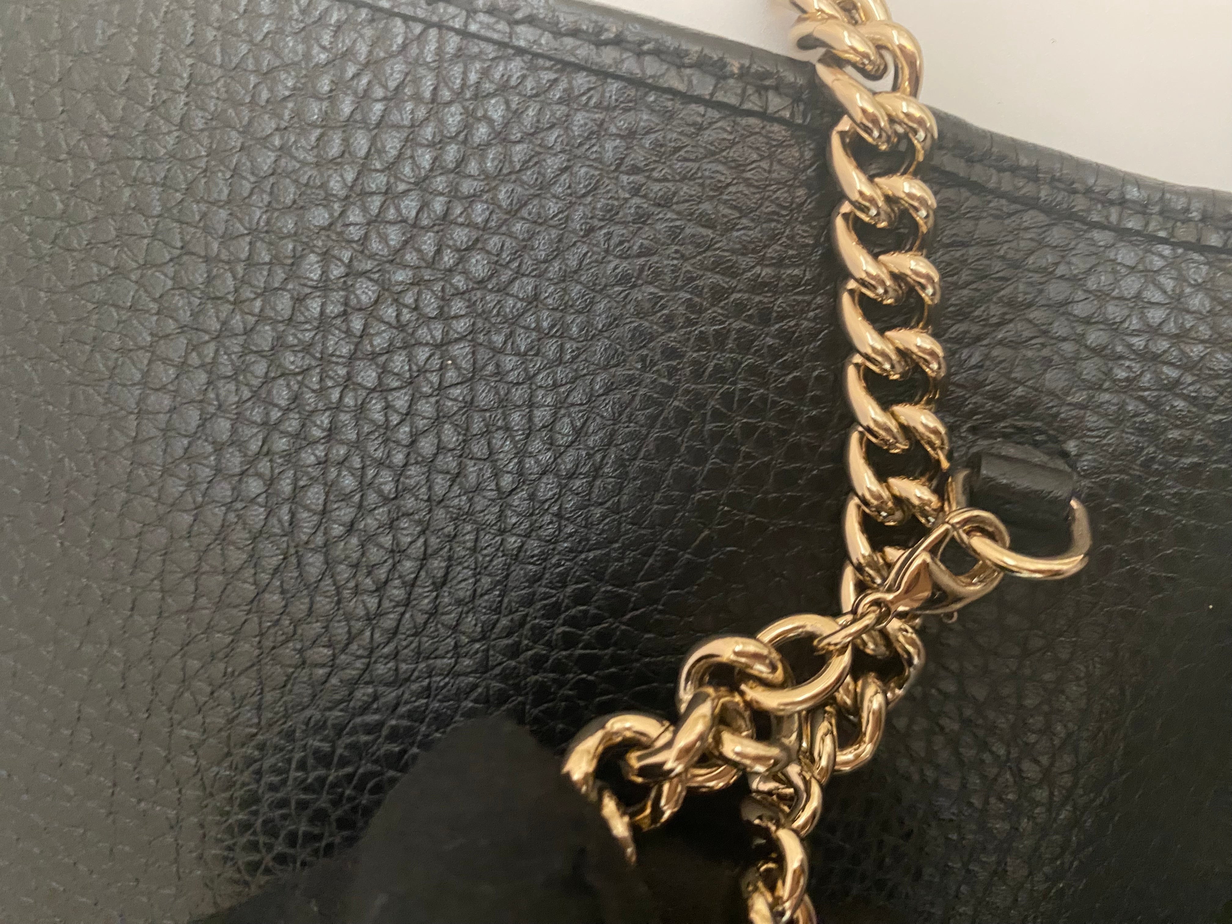 Gucci Black Pebbled Leather Soho Chain Wallet