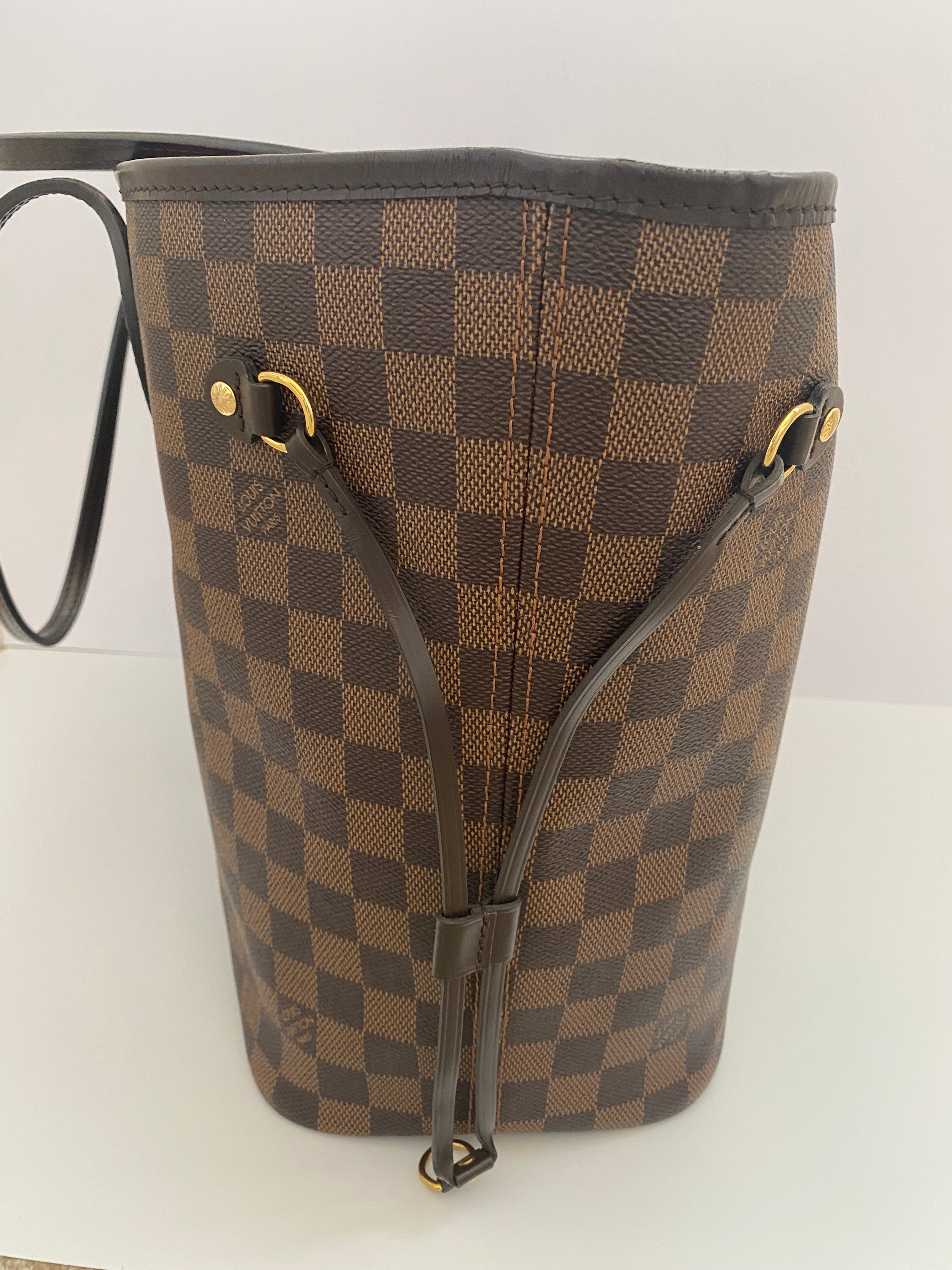 Louis Vuitton Damier Ebene Neverfull MM (RRP £1410)