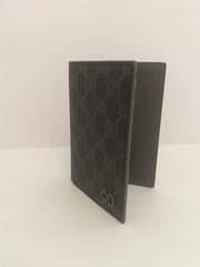 Gucci GG Supreme Canvas Passport Holder (RRP £265)