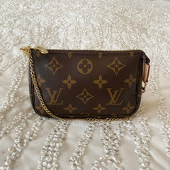 Louis Vuitton Mini Pochette In Monogram Canvas (RRP £530.00)