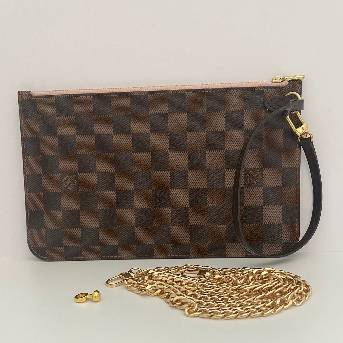 Louis Vuitton Damier Ebene Neverfull Pouch