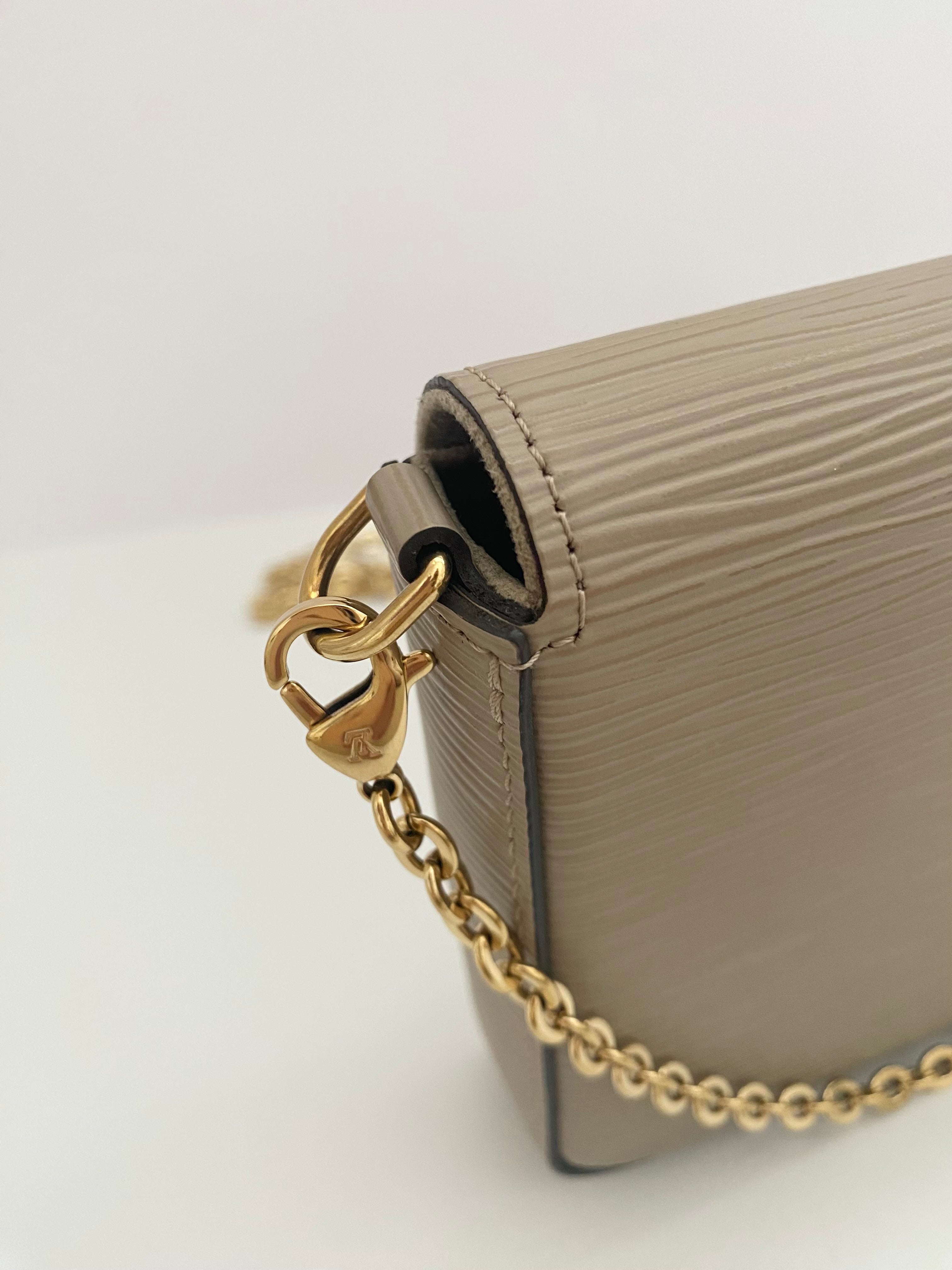 Louis Vuitton Beige Epi Leather Felicie With Gold Hardware.  (RRP £1190)