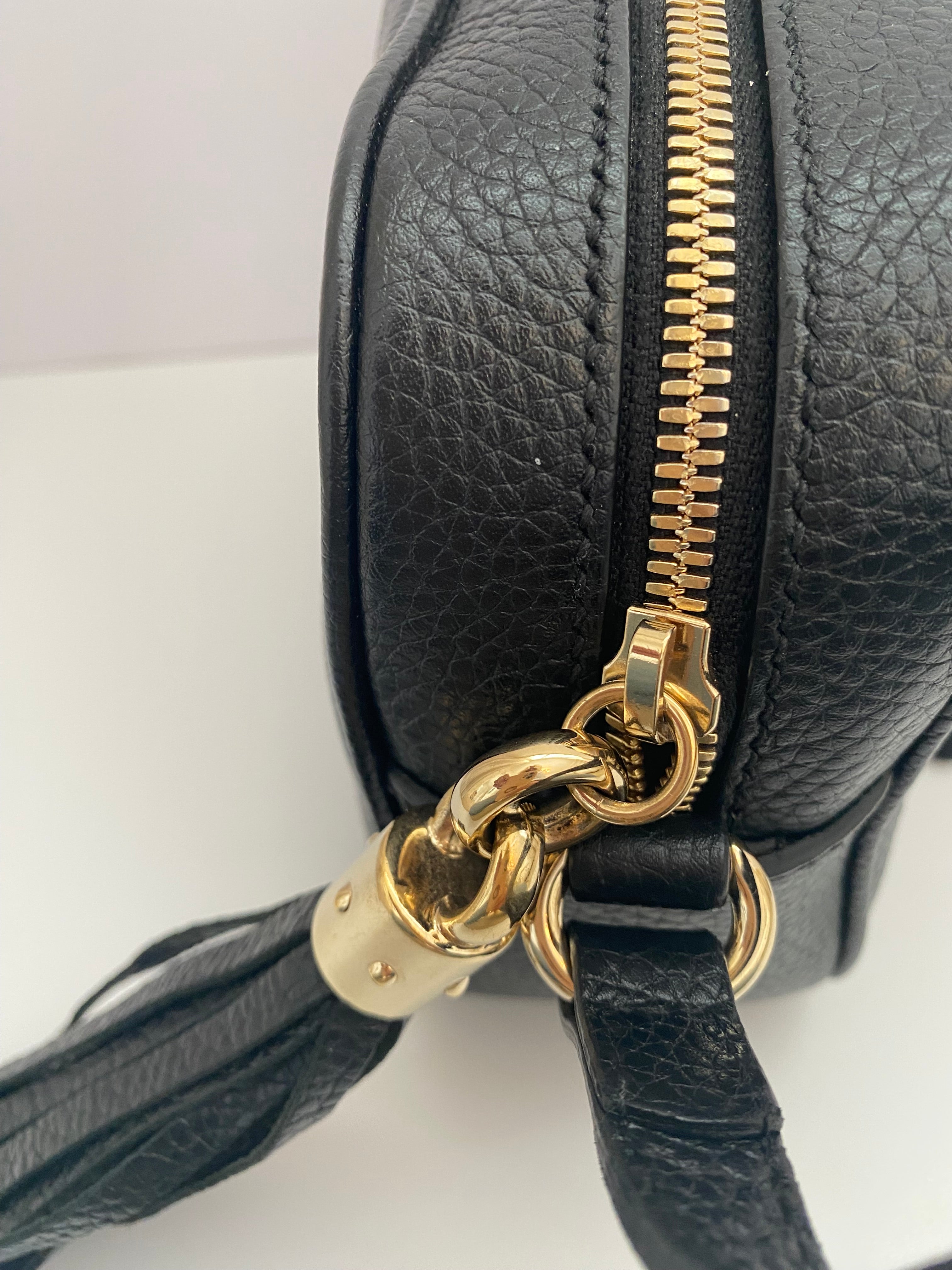 Gucci Soho Disco In Black Pebbled Leather