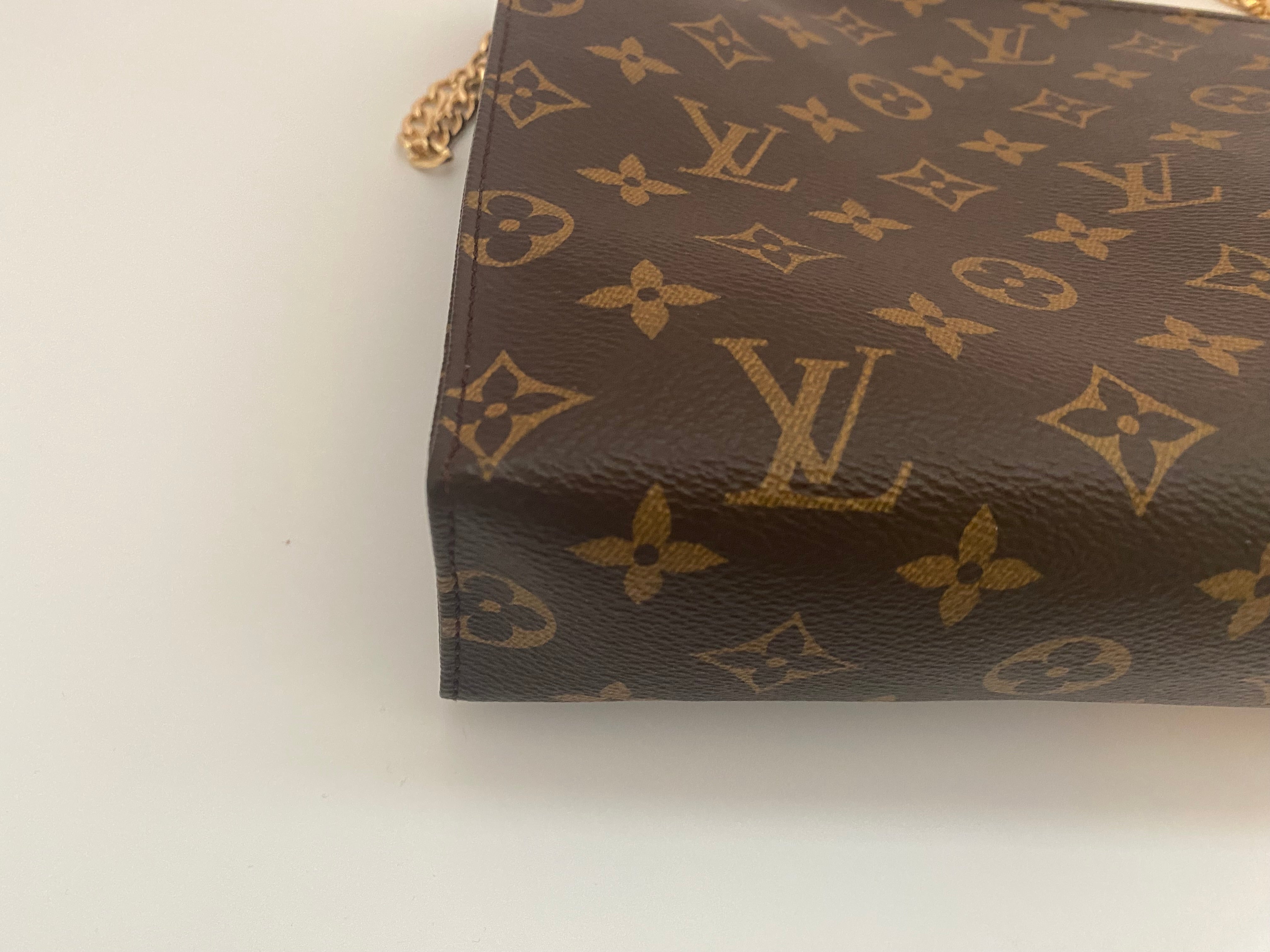 Louis Vuitton Monogram Toiletry 26