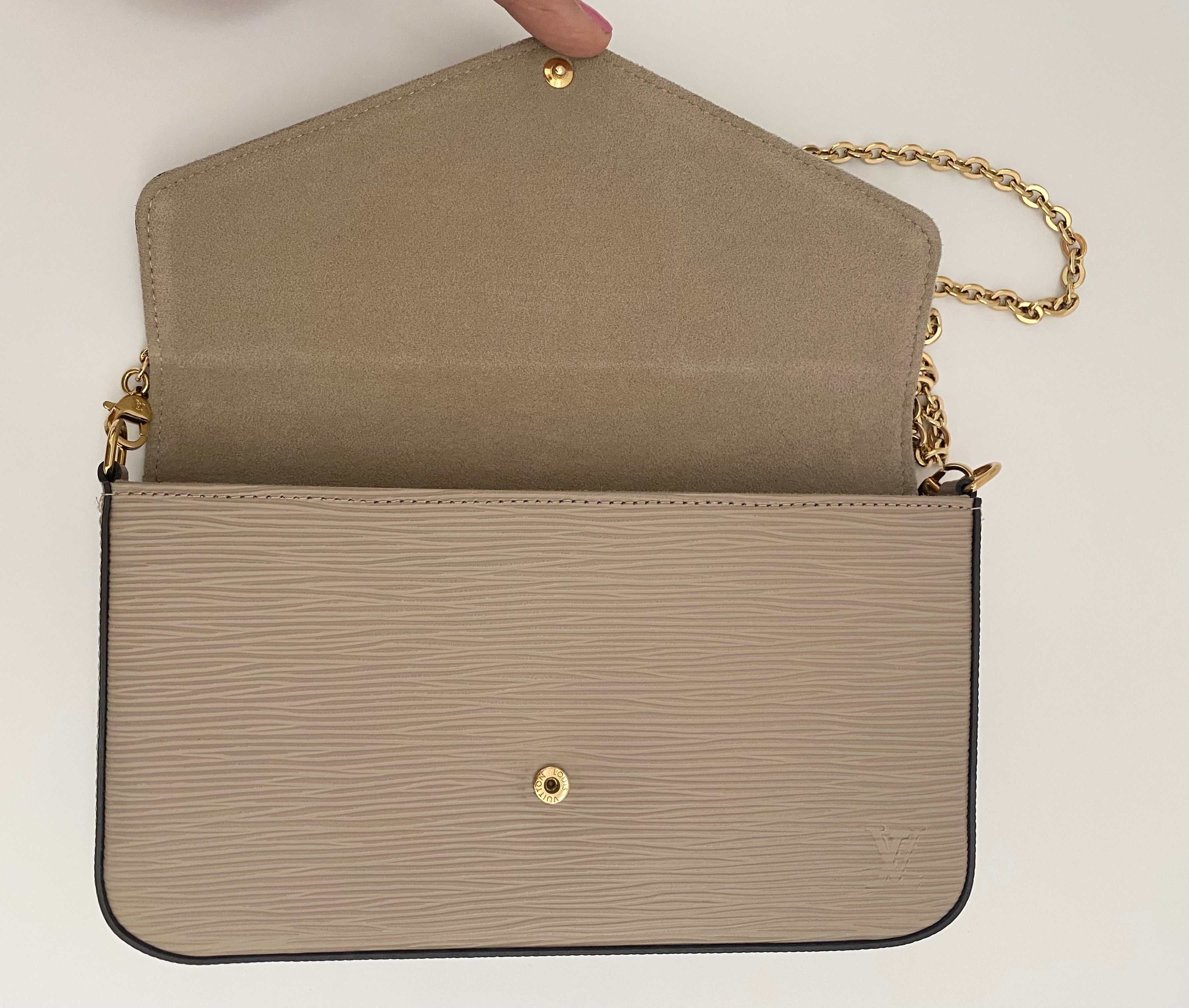 Louis Vuitton Beige Epi Leather Felicie With Gold Hardware.  (RRP £1190)